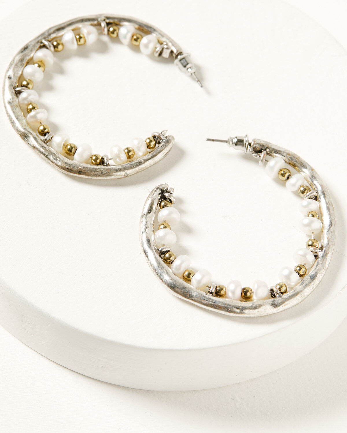 Women's Shyanne Sierra Winter Pearl Hoop Earrings