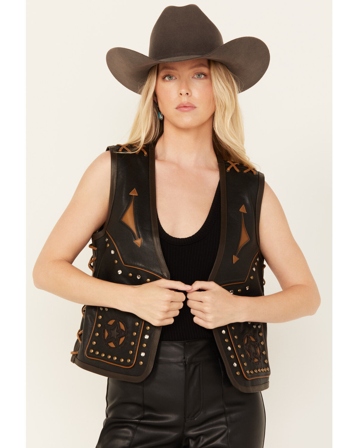 Women's Double D Ranch Free Reign Vest