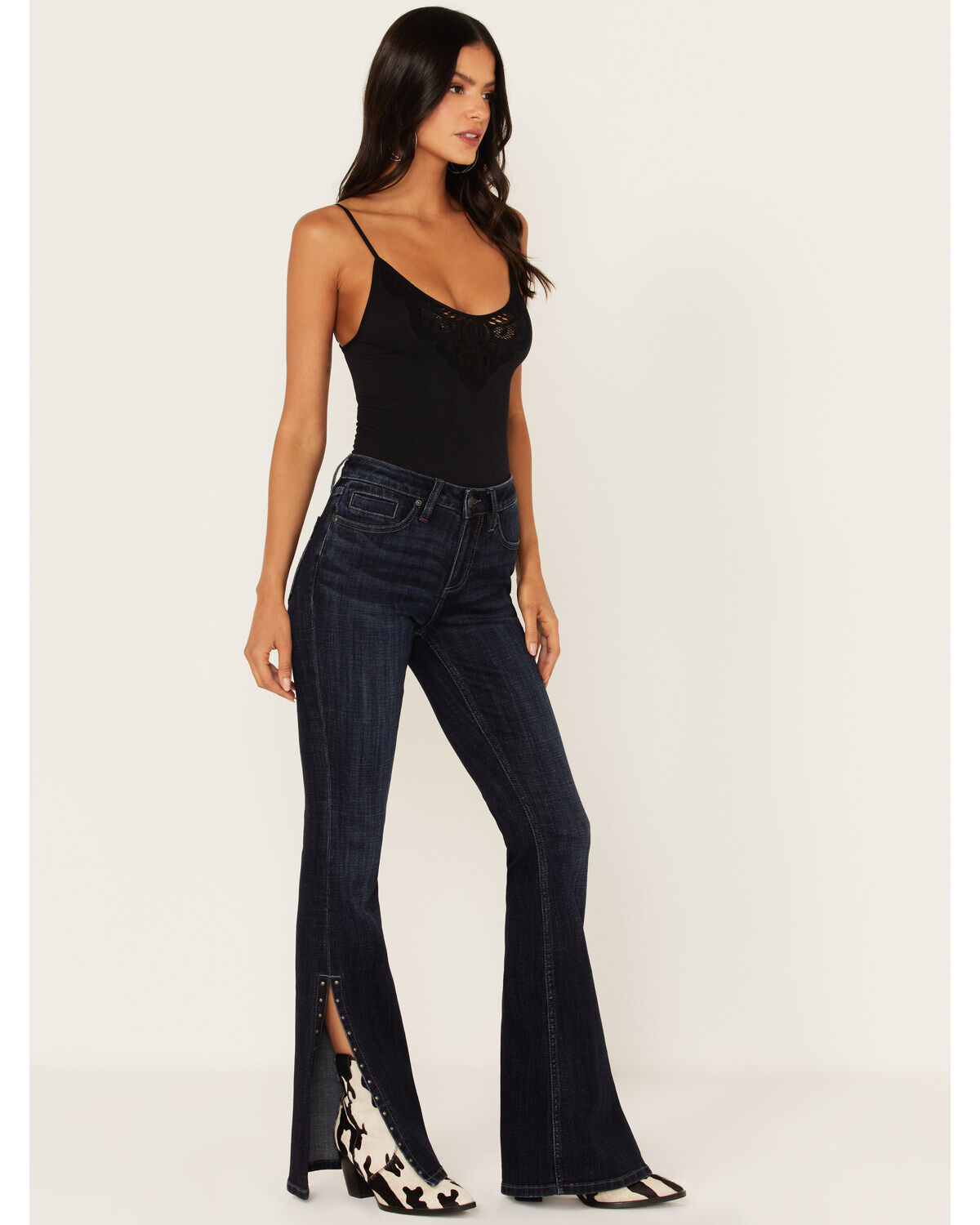 Women's Idyllwind Elliston Dark Wash Mid Rise Studded Slit Bootcut Jea