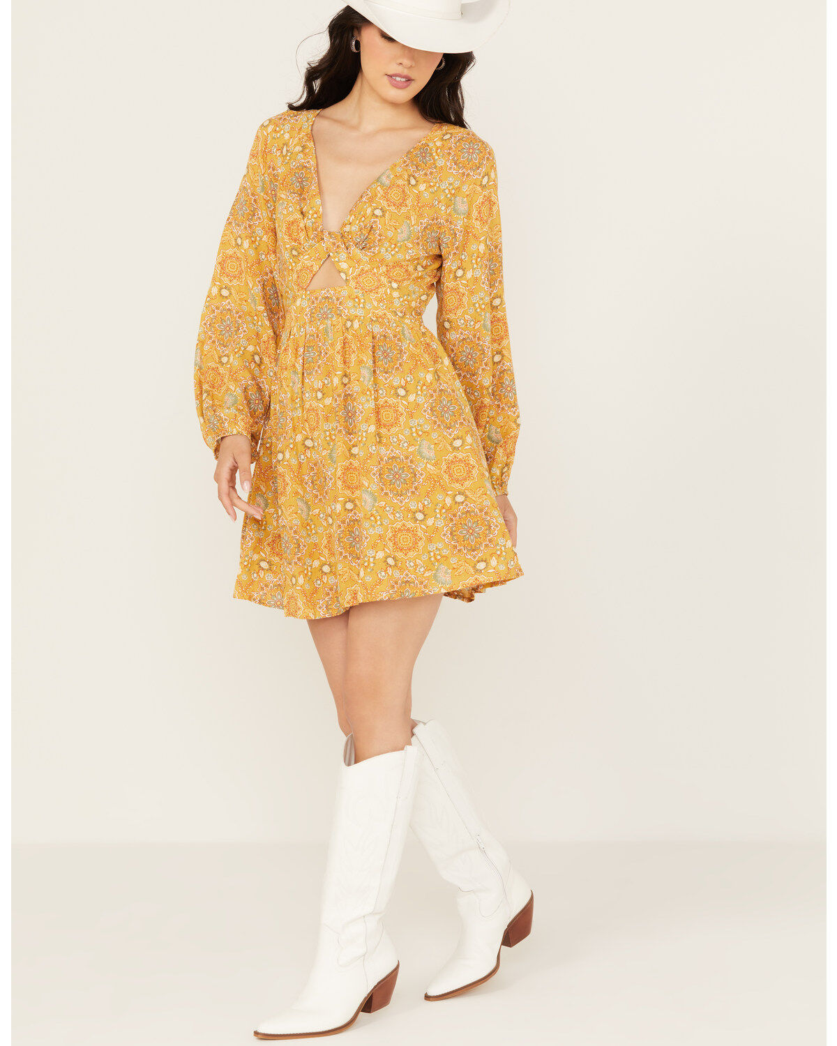 Women's En Creme Medallion Print Cut Out Long Sleeve Mini Dress