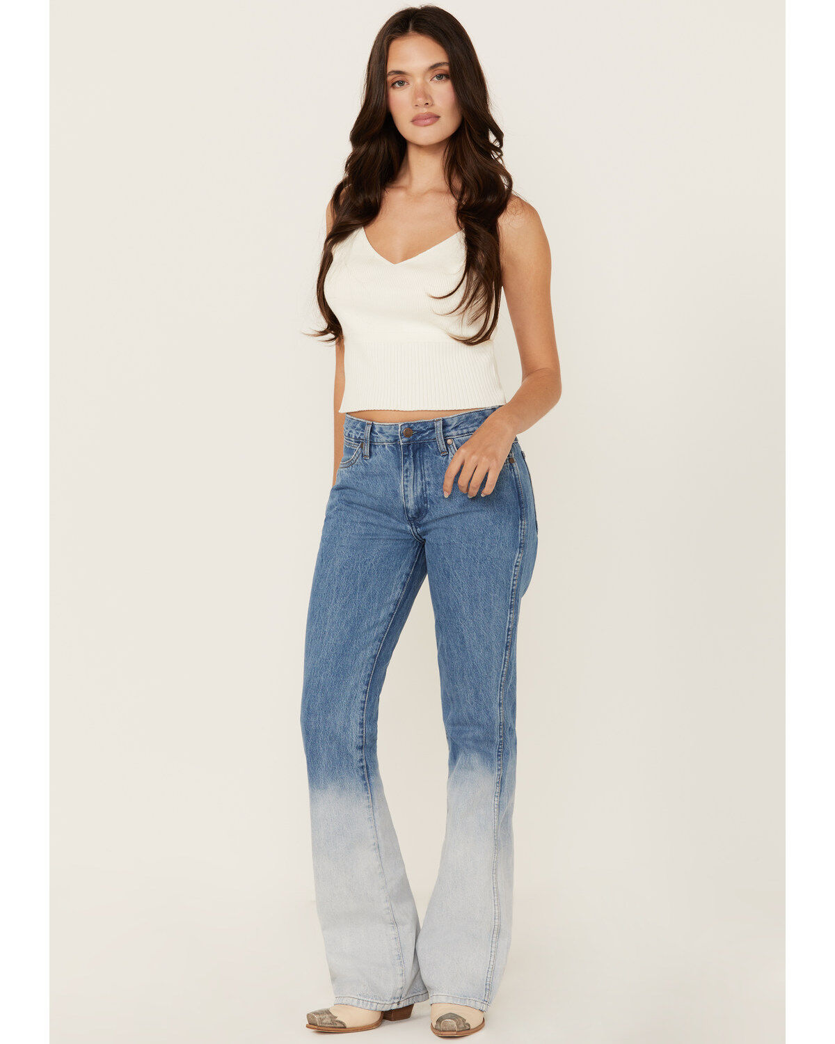Women's Wrangler Westward Light Wash Dip Dye Mid Rise Bootcut Denim Je
