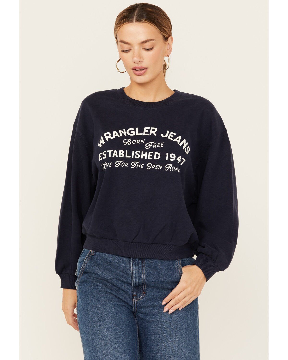 Women's Wrangler Oversized Born Free Modern Crewneck Sweatshirt