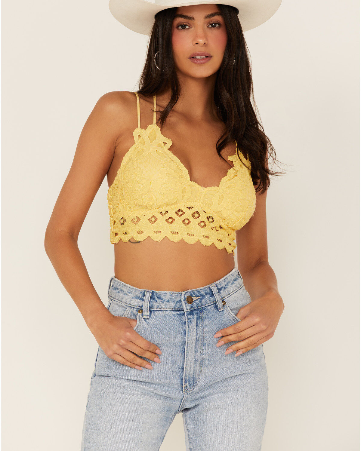 Women's Wishlist Strappy Lace Applique Scallop Lace Bralette