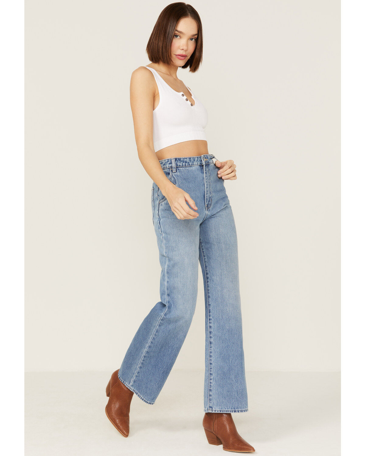 Women's Rolla's Heidi Light Wash High Rise Wide Jeans