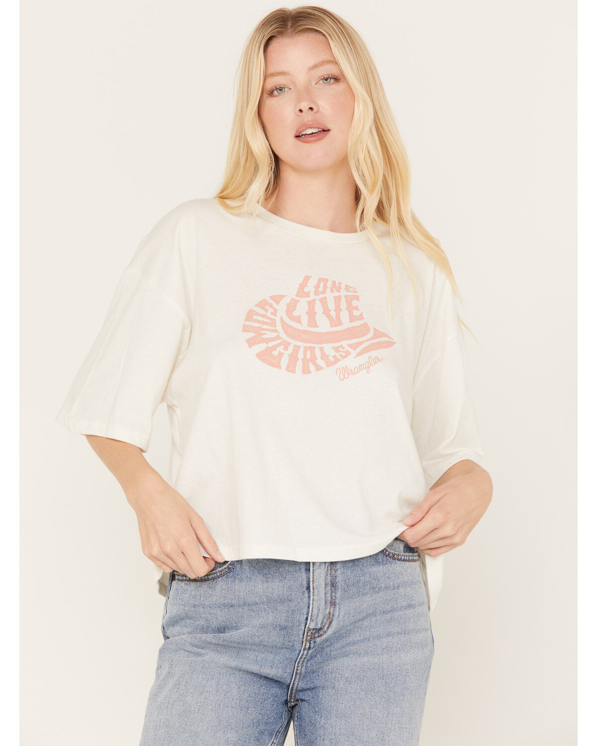Women's Wrangler Retro Long Live Cowgirls Graphic Cropped Boxy Tee