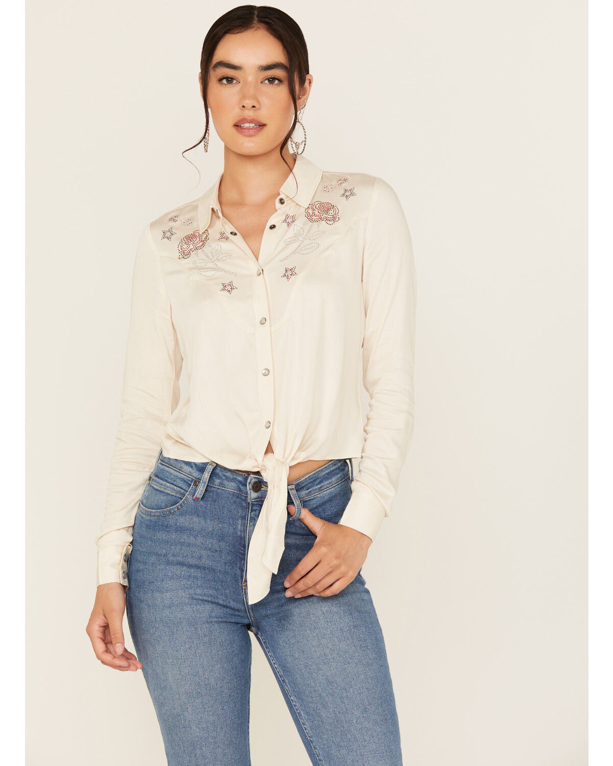 Women's Idyllwind Jessamin Embellished Long Sleeve Tie-Front Snap West