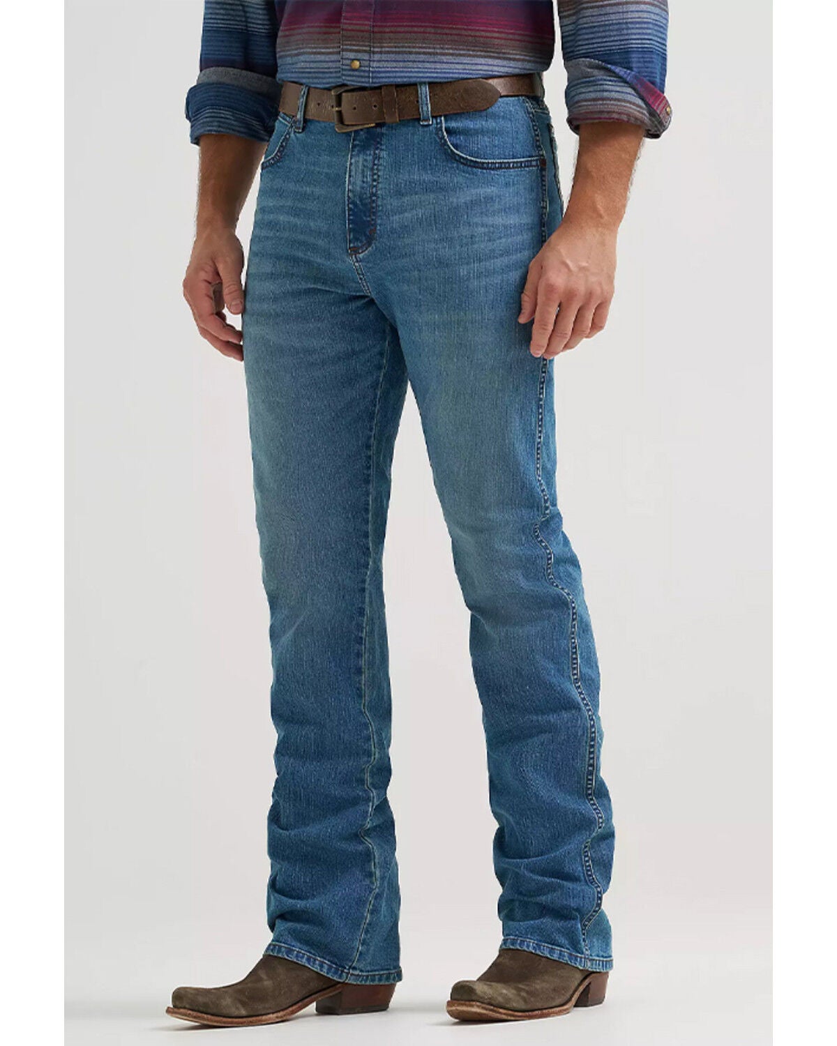 Men's Wrangler Retro Medium Wash Relaxed Bootcut Stretch Denim Jeans