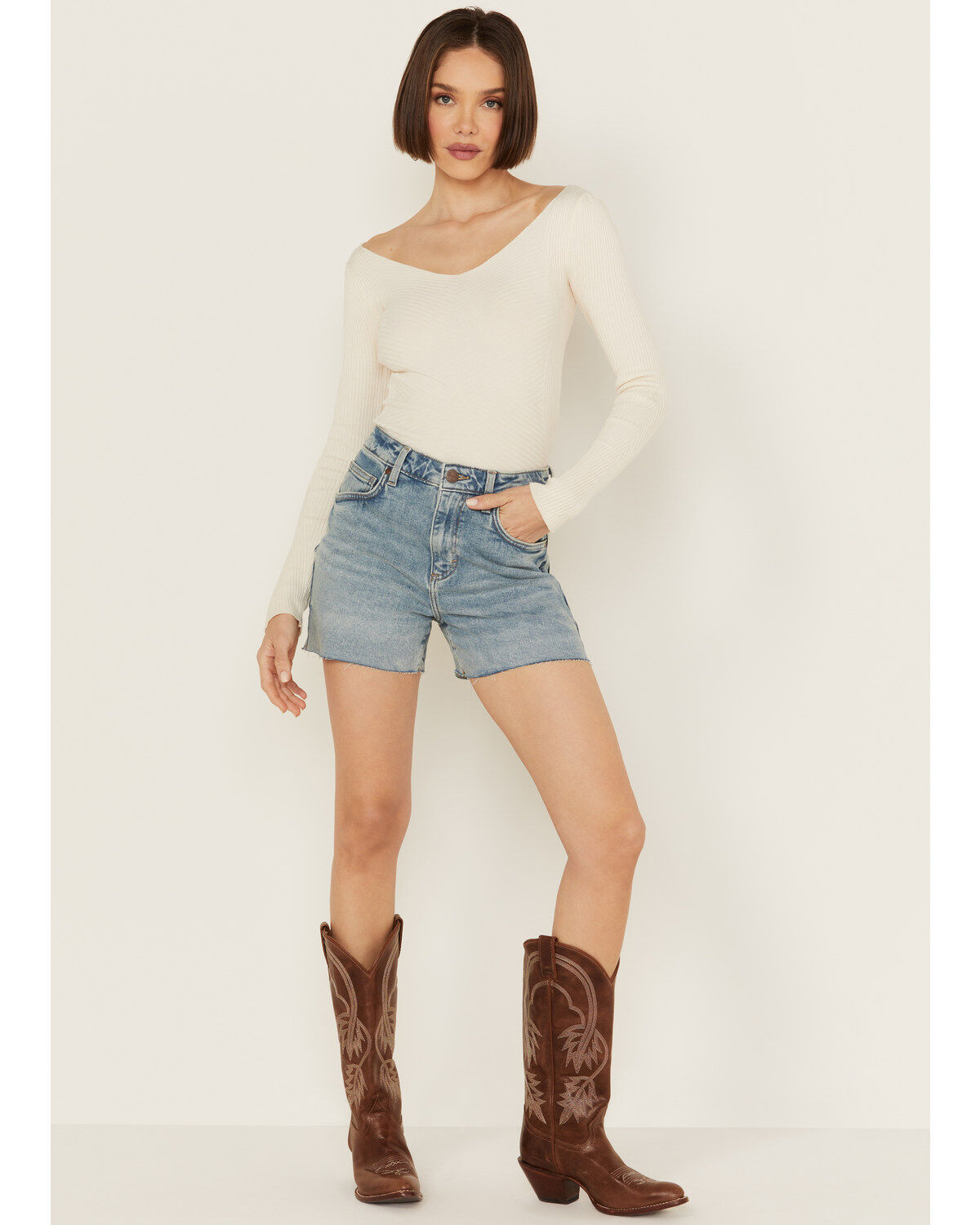 Women's Wrangler Retro Light Wash Bailey High Rise Cutoff Denim Shorts