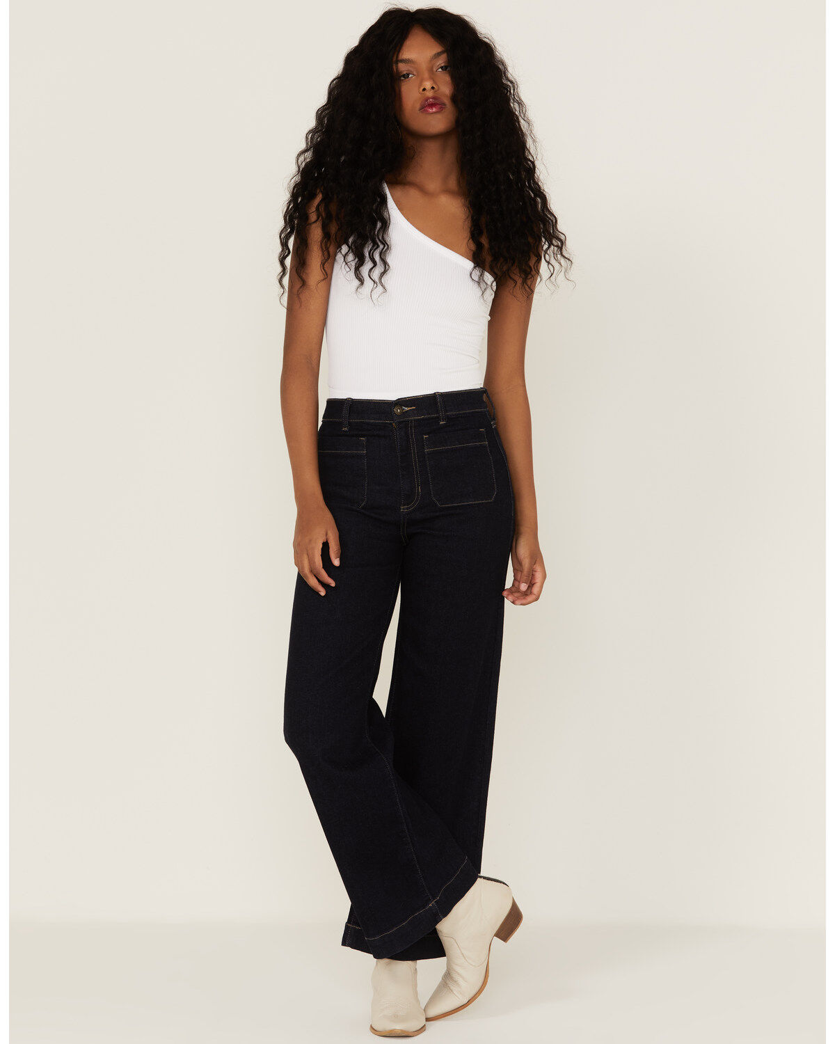 Women's Sneak Peek Front Patch Pockets Straight Jeans