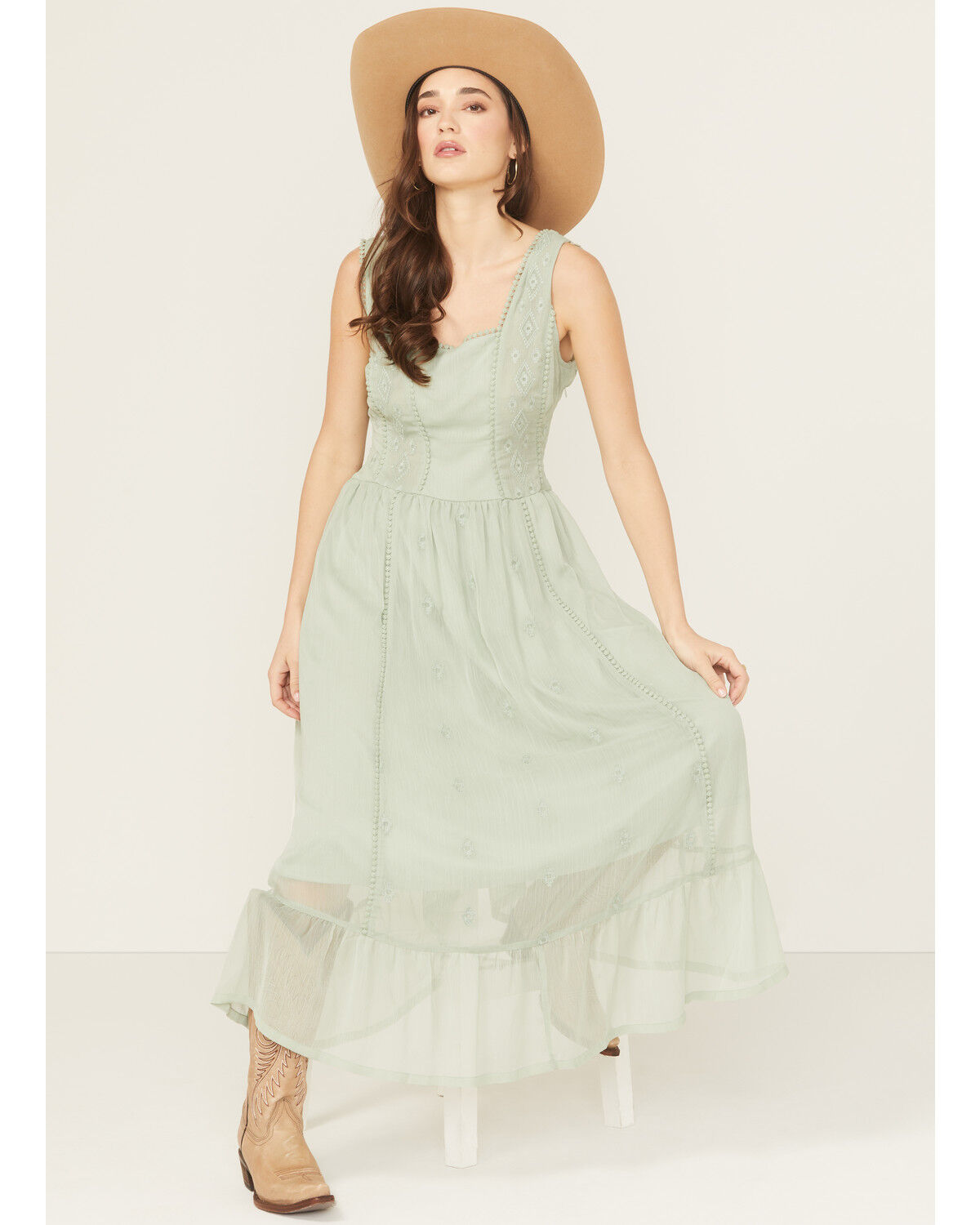 Women's Panhandle Chiffon Embroidered Sleeveless Midi Dress