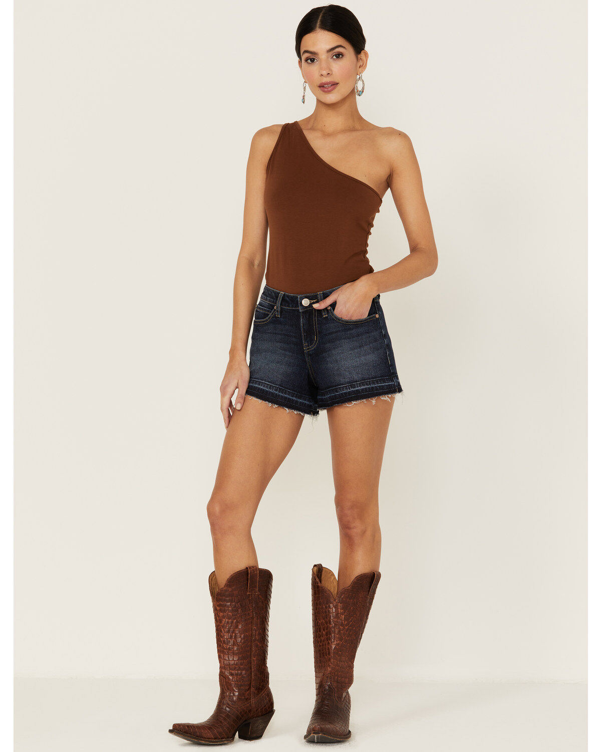 Women's Shyanne Mid Rise 3 1/2" Released Hem Shorts