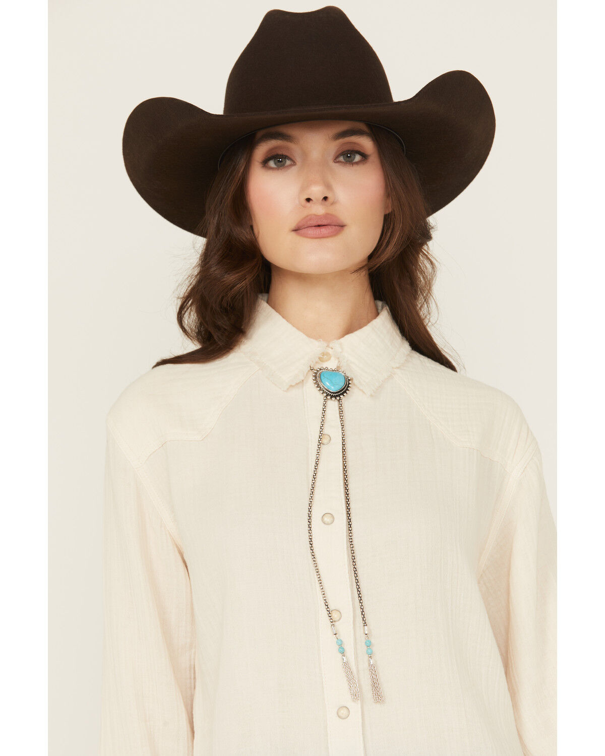 Women's Shyanne Heart Turquoise Stone Bolo Necklace