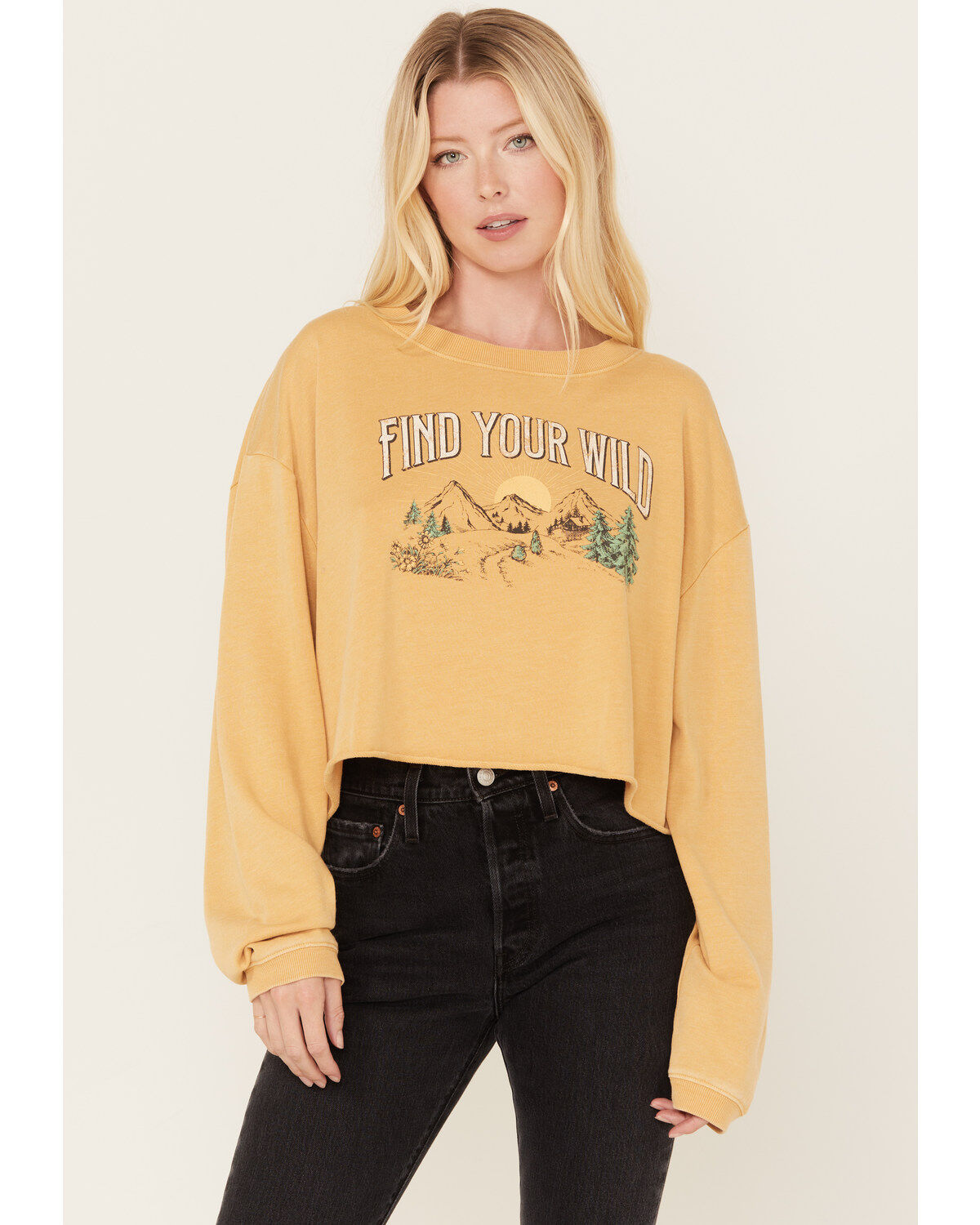Women's Cleo + Wolf Find Your Wild Graphic Cropped Sweatshirt