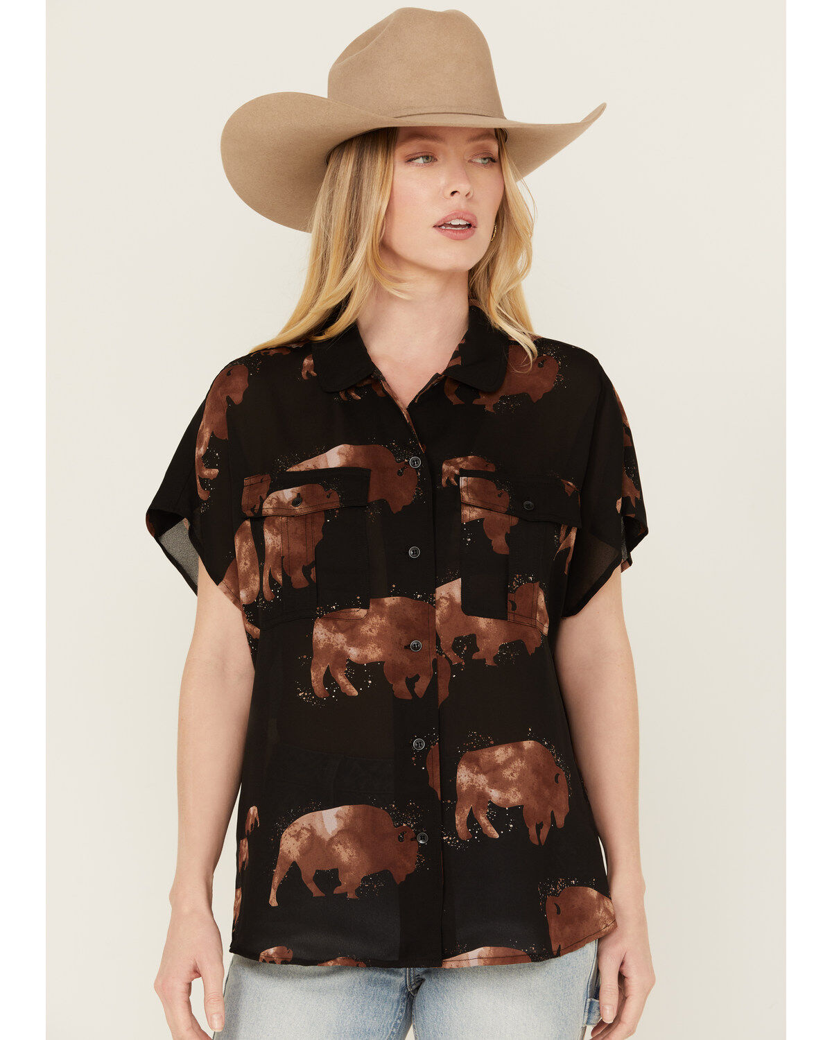 Women's Ariat Badland Buffalo Print Short Sleeve Button-Down Shirt