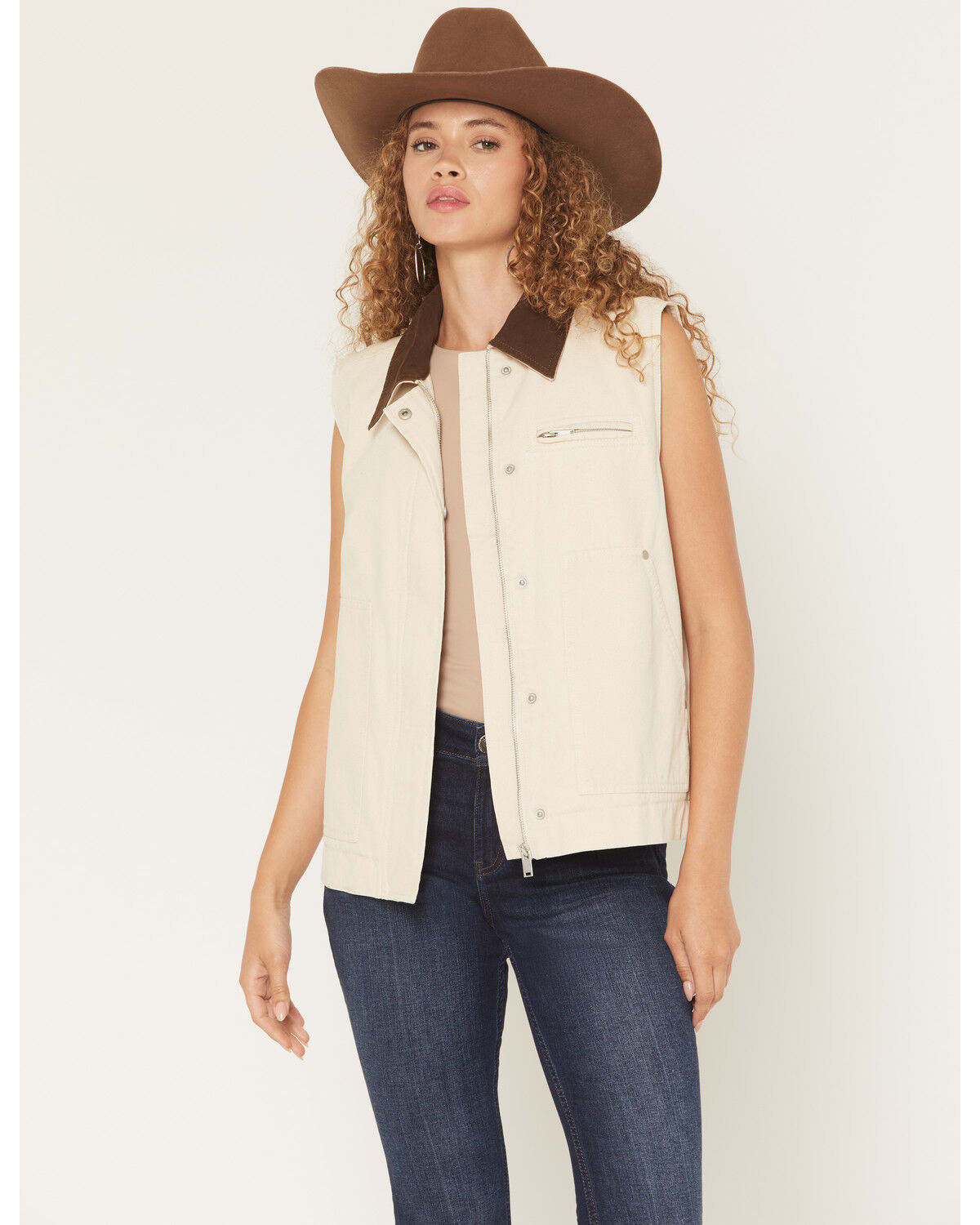 Women's 26 International Quilted Lined Canvas Barn Vest