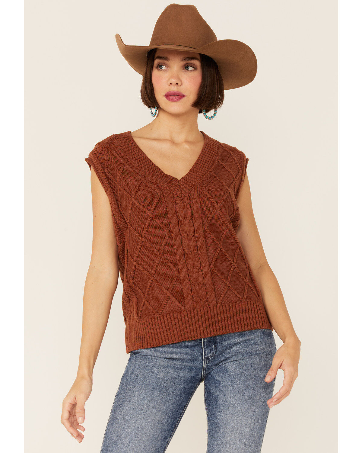 Women's Callahan Crème Cable Pullover Chelle Vest