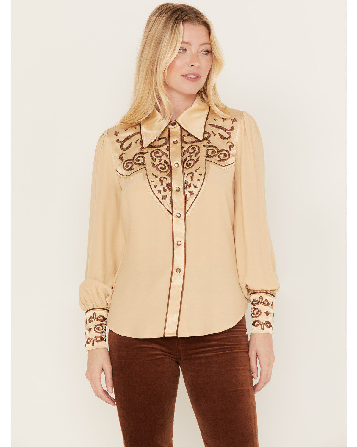 Women's Shyanne Long Sleeve Embroidered Western Snap Shirt