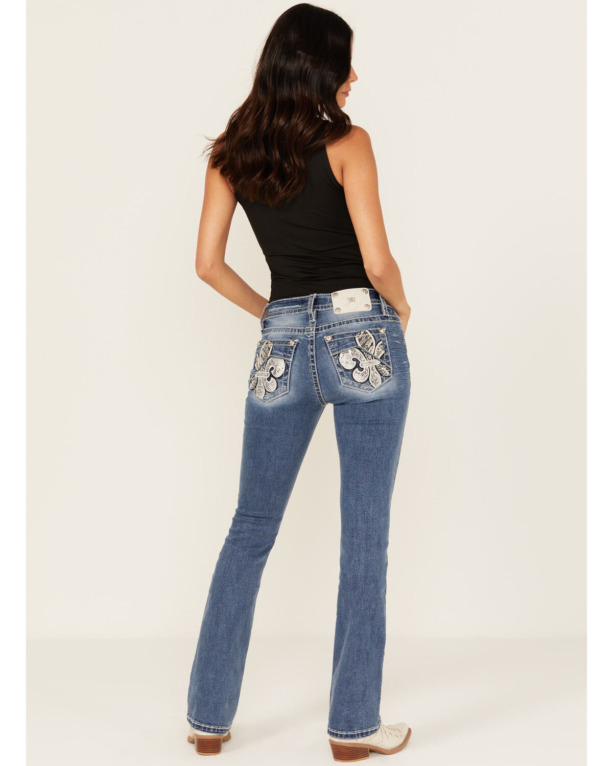 Women's Miss Me Medium Wash Slim Fit Fleur de Lis Pocket 32" Bootcut S
