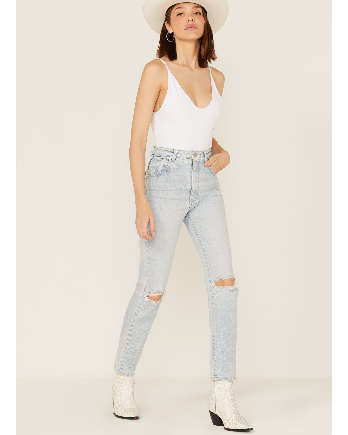 Women's Rolla's Light Wash High Rise Distressed Slim Dusters Straight