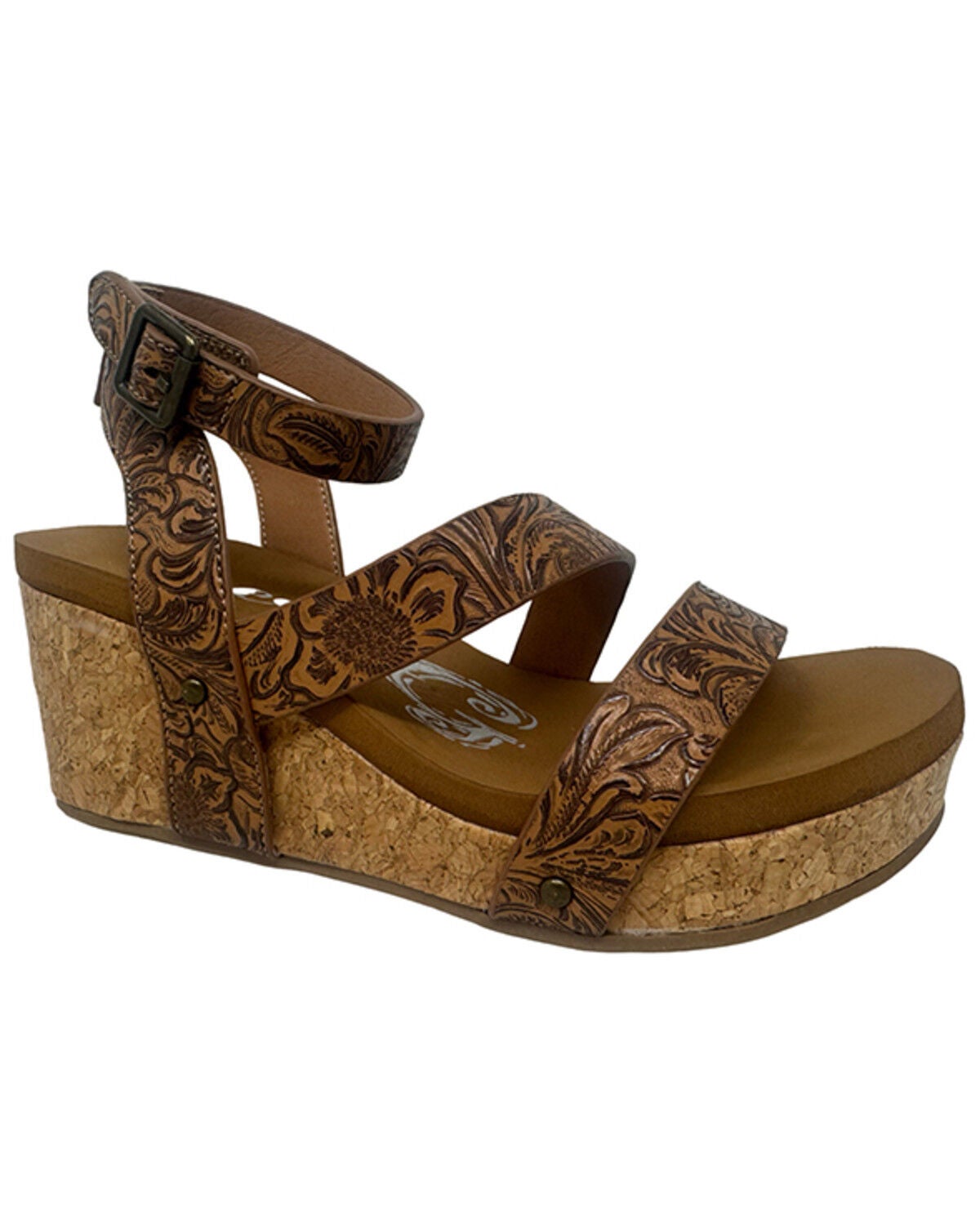 Women's Very G Kiara Tooled Platform Sandals