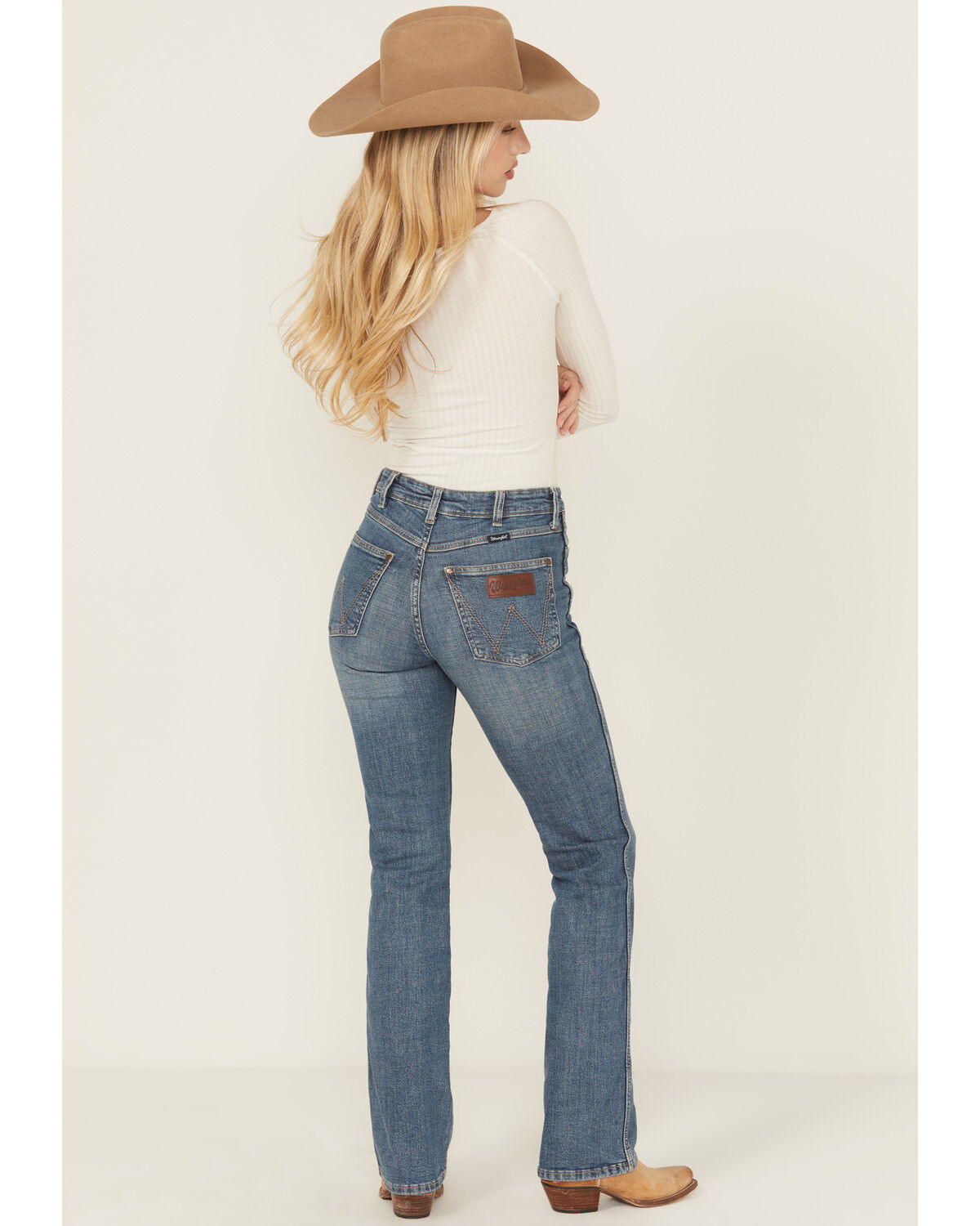 Women's Wrangler Retro Bailey Medium Wash High Rise Bootcut Stretch De