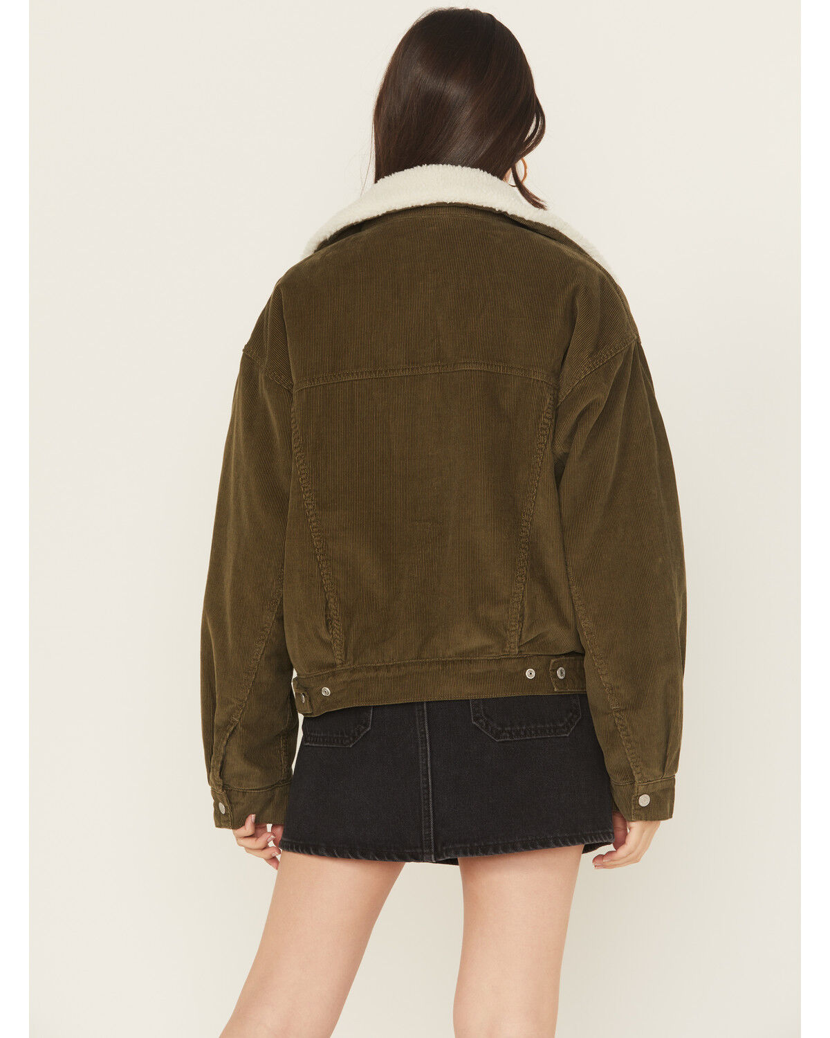 Image #4 - Levi's Women's Corduroy Sherpa Lined Snap Trucker Jacket, Olive, hi-res