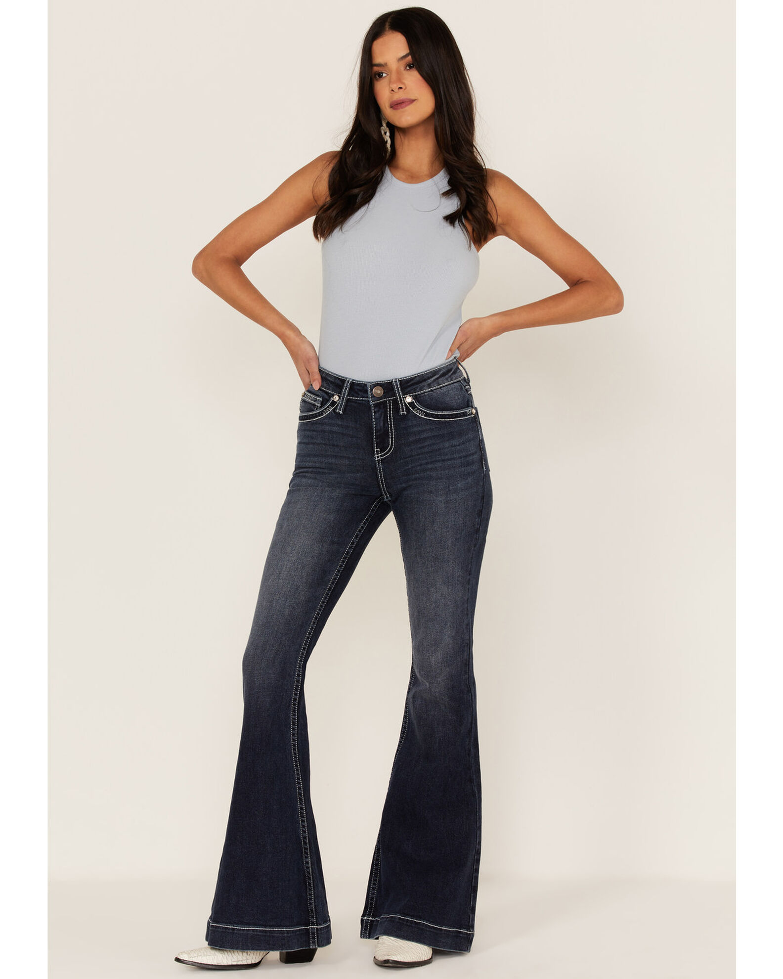 overhemd compenseren Sicilië Shyanne Women's Dark Wash Mid Rise Embroidered Bootcut Jeans | Boot Barn
