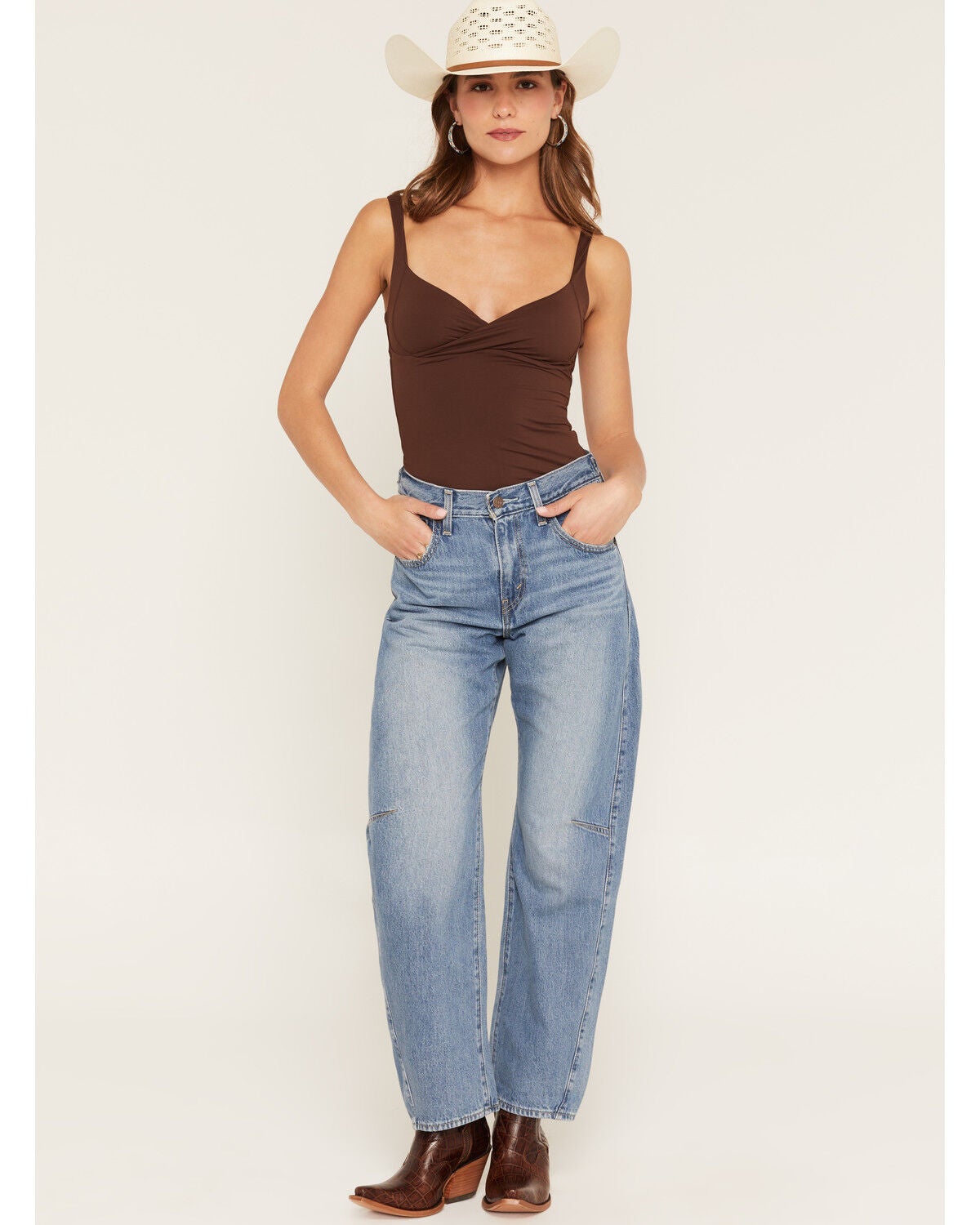 Levi's Women's Medium Wash High Rise Cinch Barrel Denim Jeans, Medium Wash, hi-res