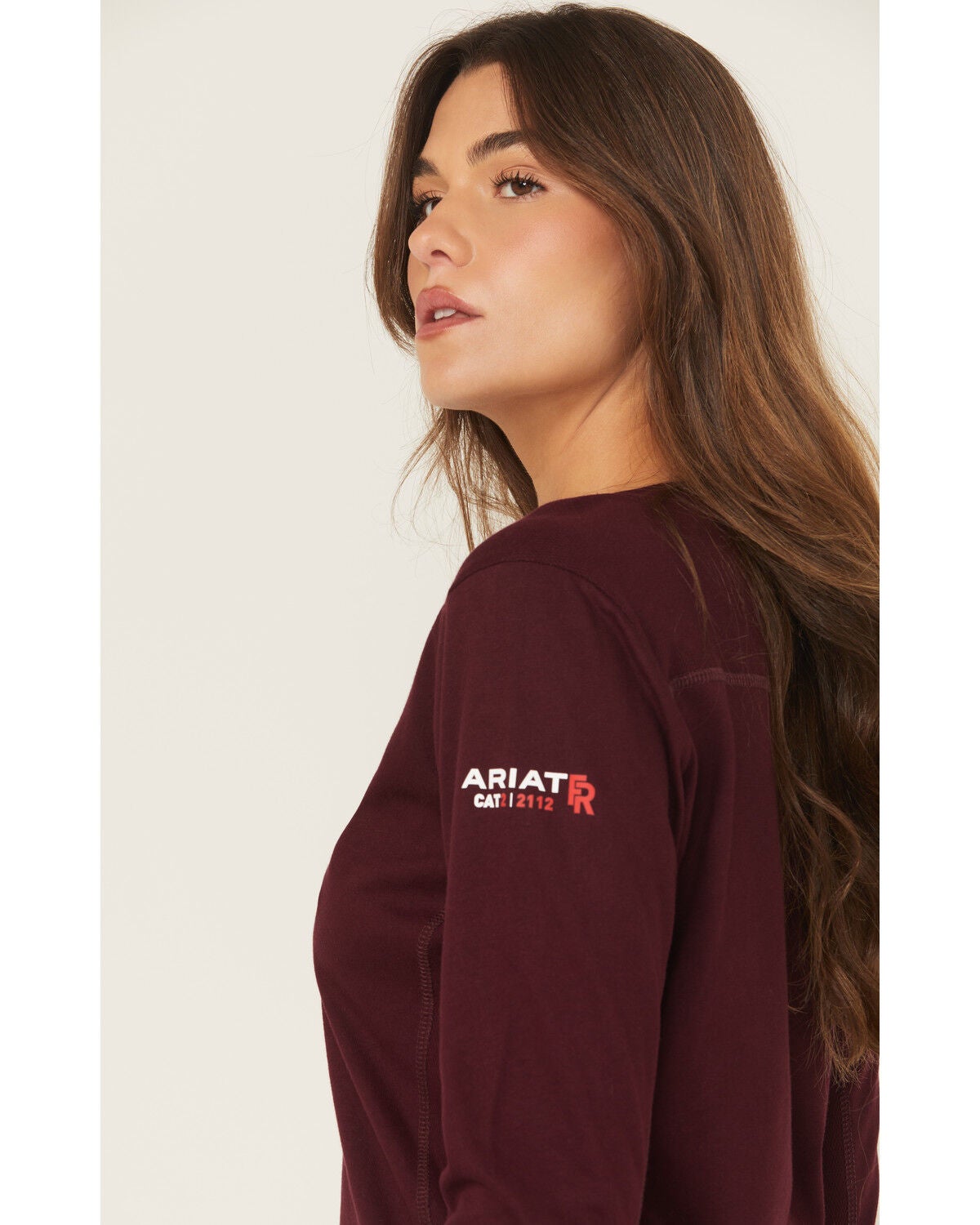 ARIAT Women's Glamourous T-Shirt - Soft Cotton Jersey Tee With Screen Print, Relaxed Fit For Everyday Comfort