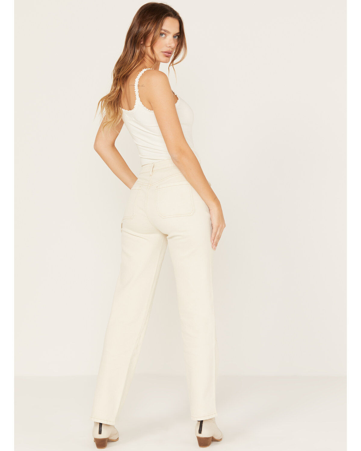 Product Name:  Cleo + Wolf Women's High Rise Relaxed Straight Jeans
