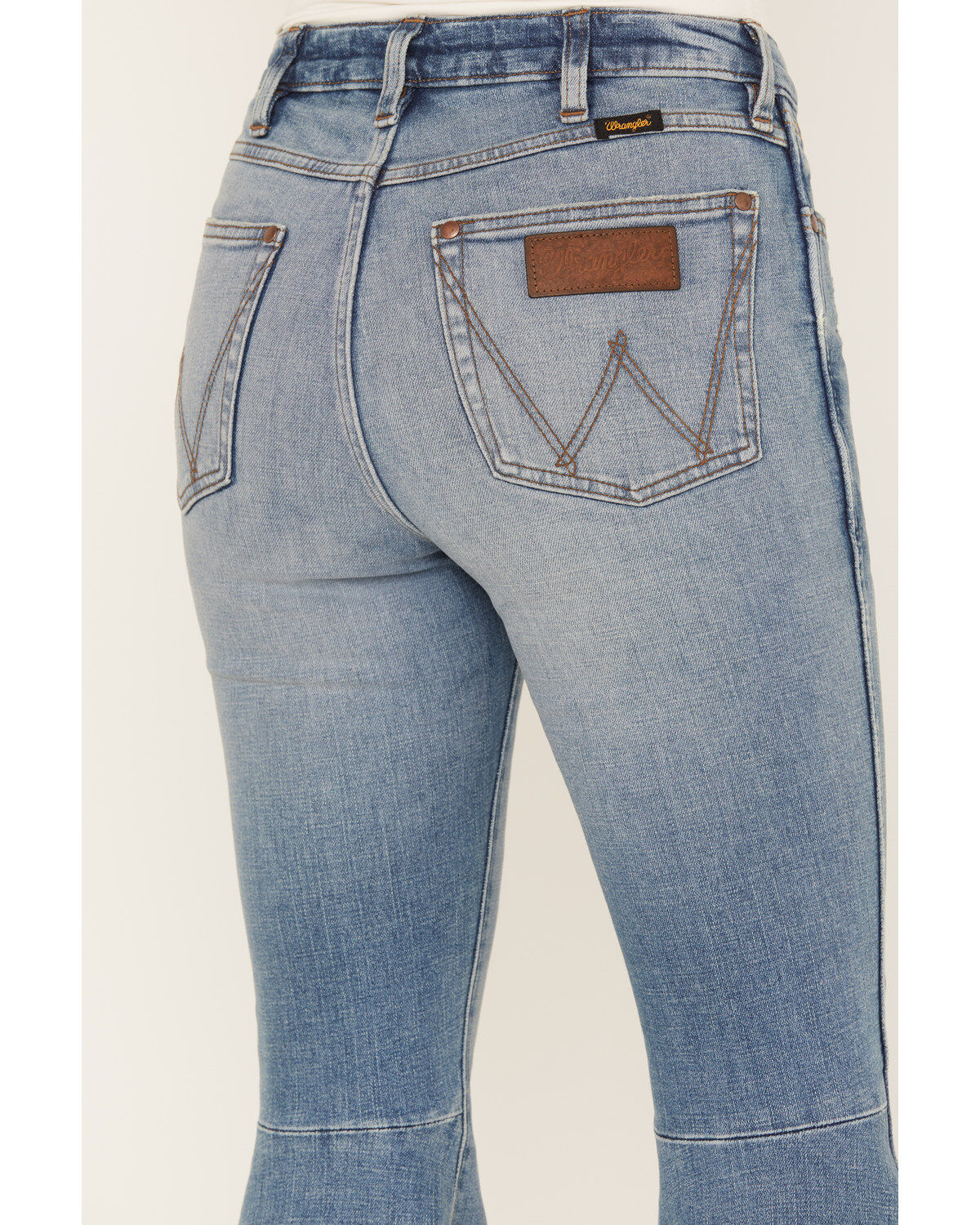 Wrangler Retro Women's Medium Wash High Rise Helen Flare Wrangler Retro Women's Medium Wash High Rise Helen Flare