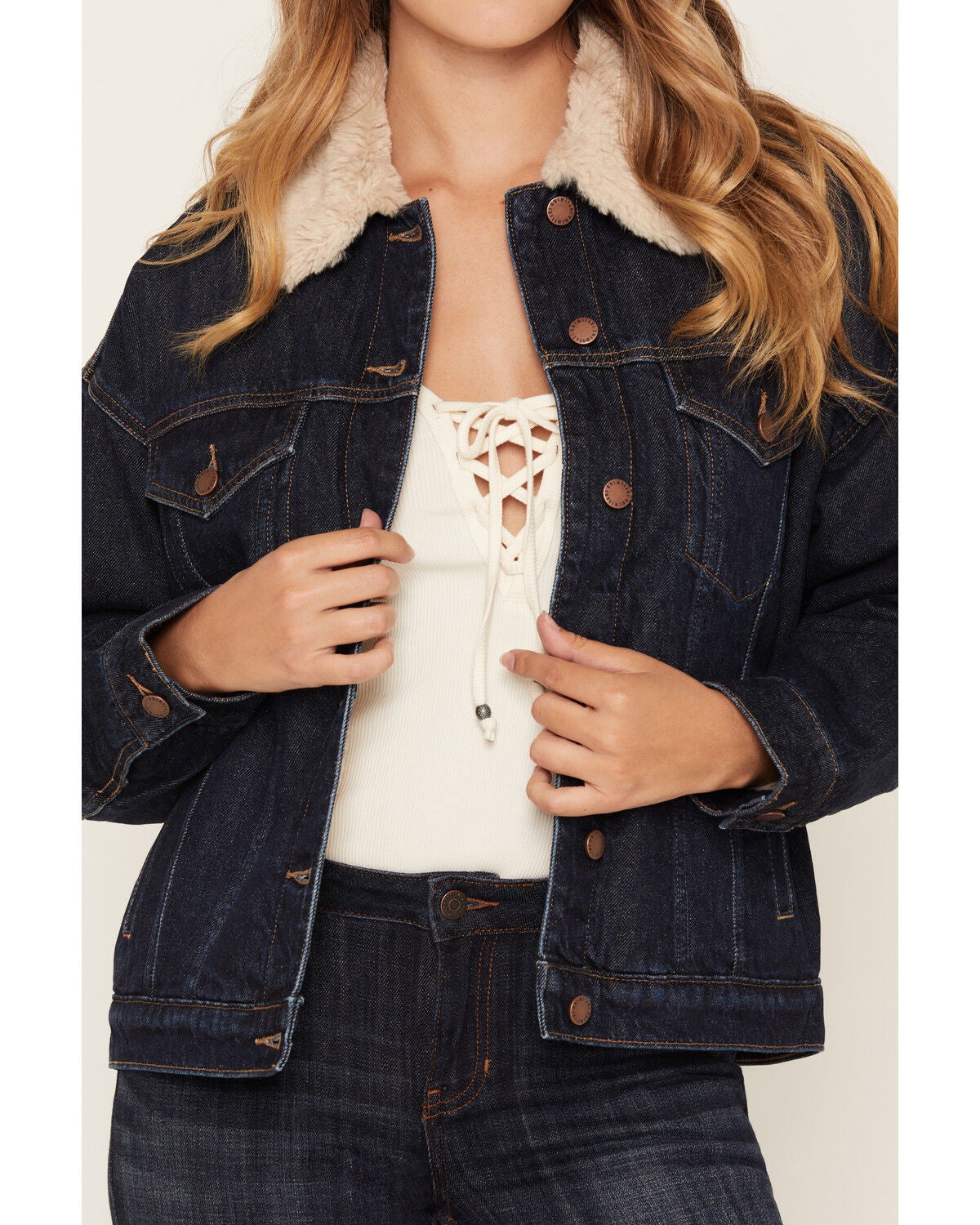 Image #3 - Idyllwind Women's Maeve Fur Lined Denim Jacket, Dark Wash, hi-res
