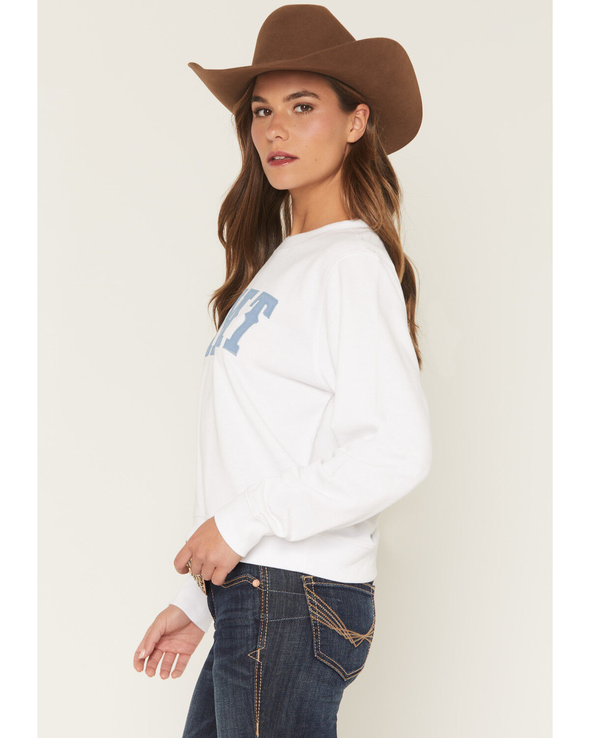 Product Name:  Ariat Women's Boot Barn Exclusive Logo Crew Neck Sweatshirt