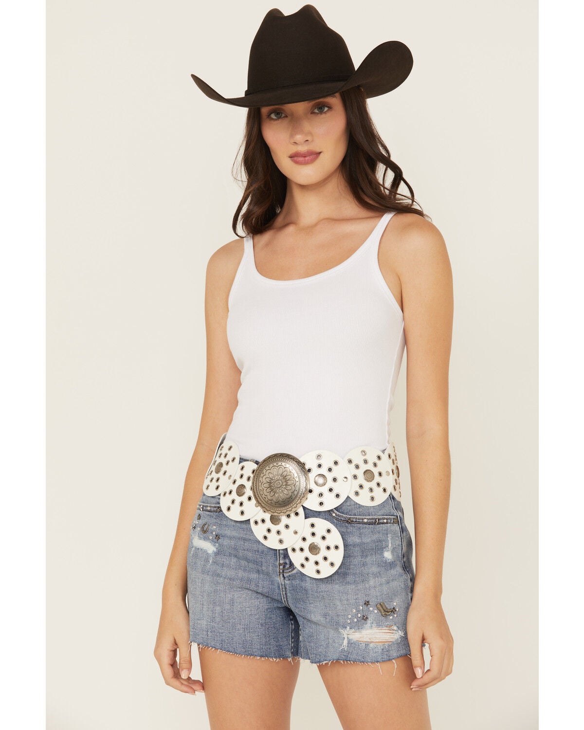 Shyanne Women's Willa Rounds Concho Belt, White, hi-res