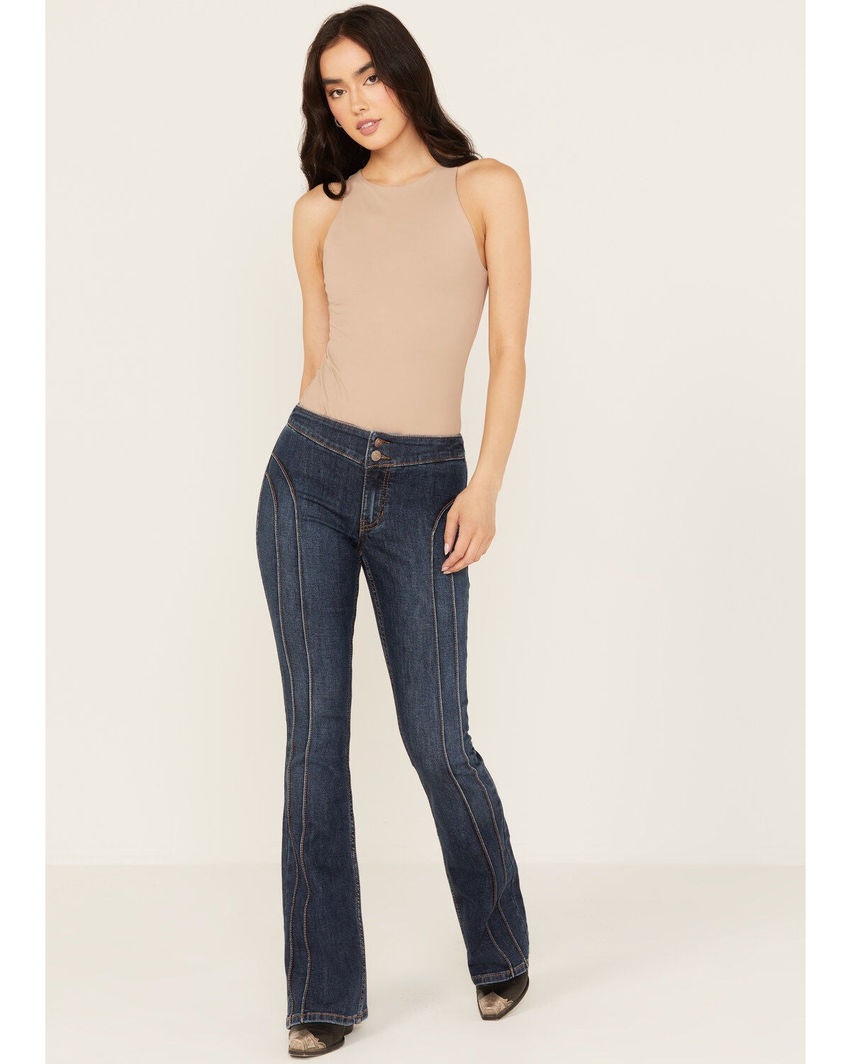 Shyanne Women's Cliffrose Medium Wash Mid Rise Stretch Bootcut Jeans, Medium Wash, hi-res