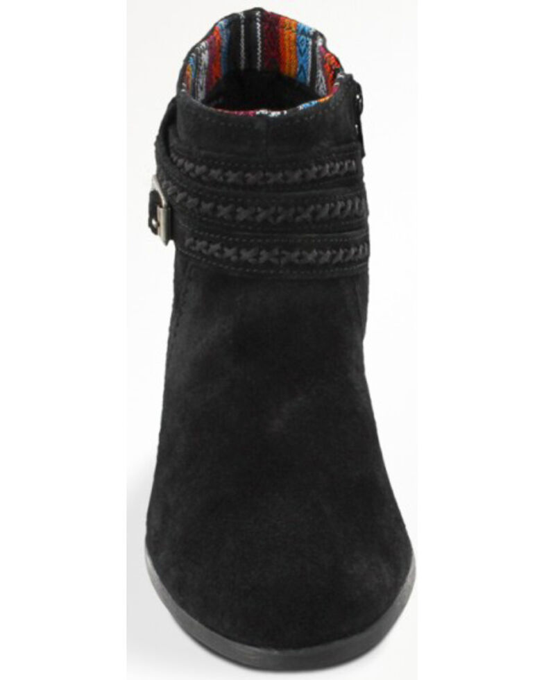Minnetonka Women S Dixon Booties Round Toe Boot Barn