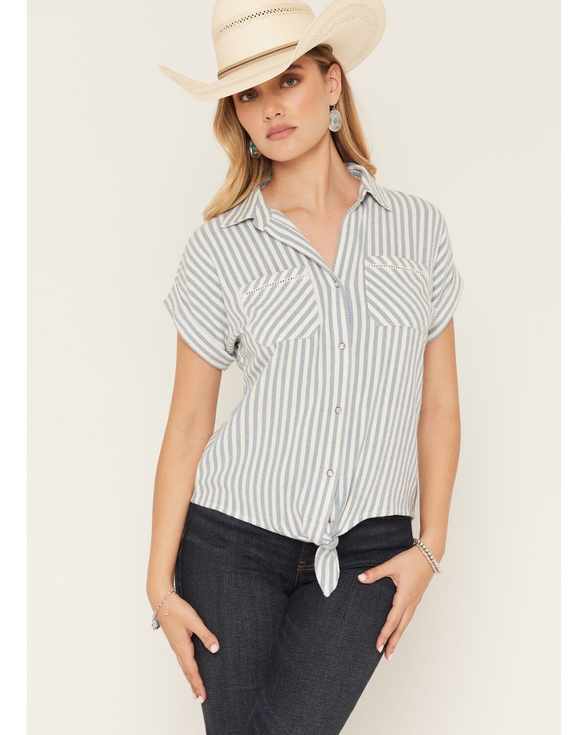 Shyanne Women's Featherlight Striped Short Sleeve Pearl Snap Woven Western Shirt, Light Blue, hi-res