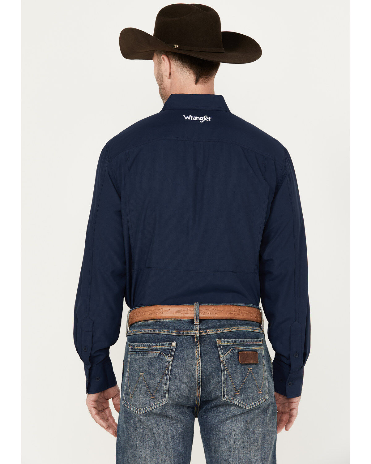 Image #4 - Wrangler Men's Solid Performance Long Sleeve Button Down Shirt, , hi-res