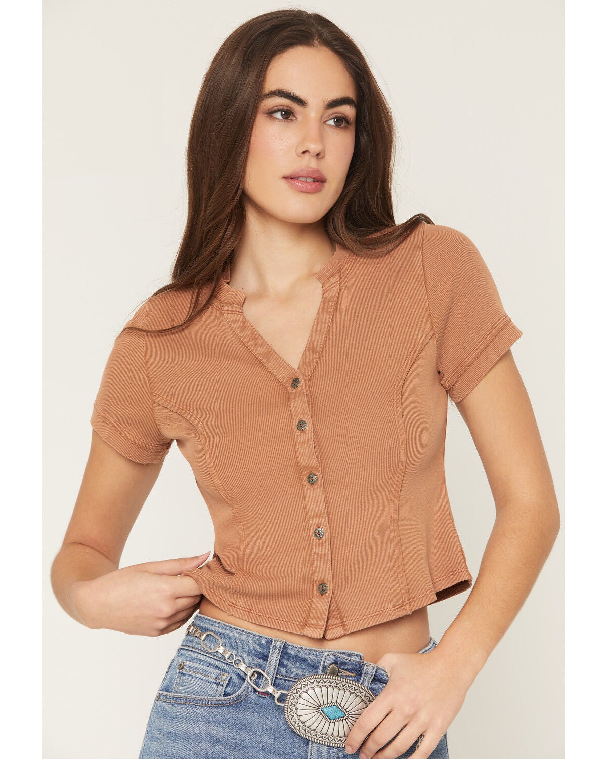 Idyllwind Women's Frisco Solid Short Sleeve Button-Down Rib Knit Shirt, Caramel, hi-res