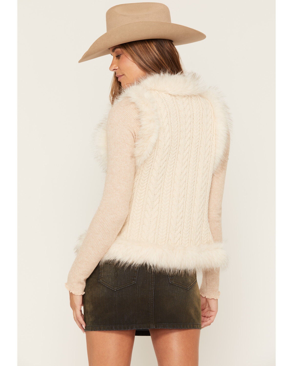 Image #4 - Shyanne Women's Cable Knit Faux Fur Vest, Natural, hi-res