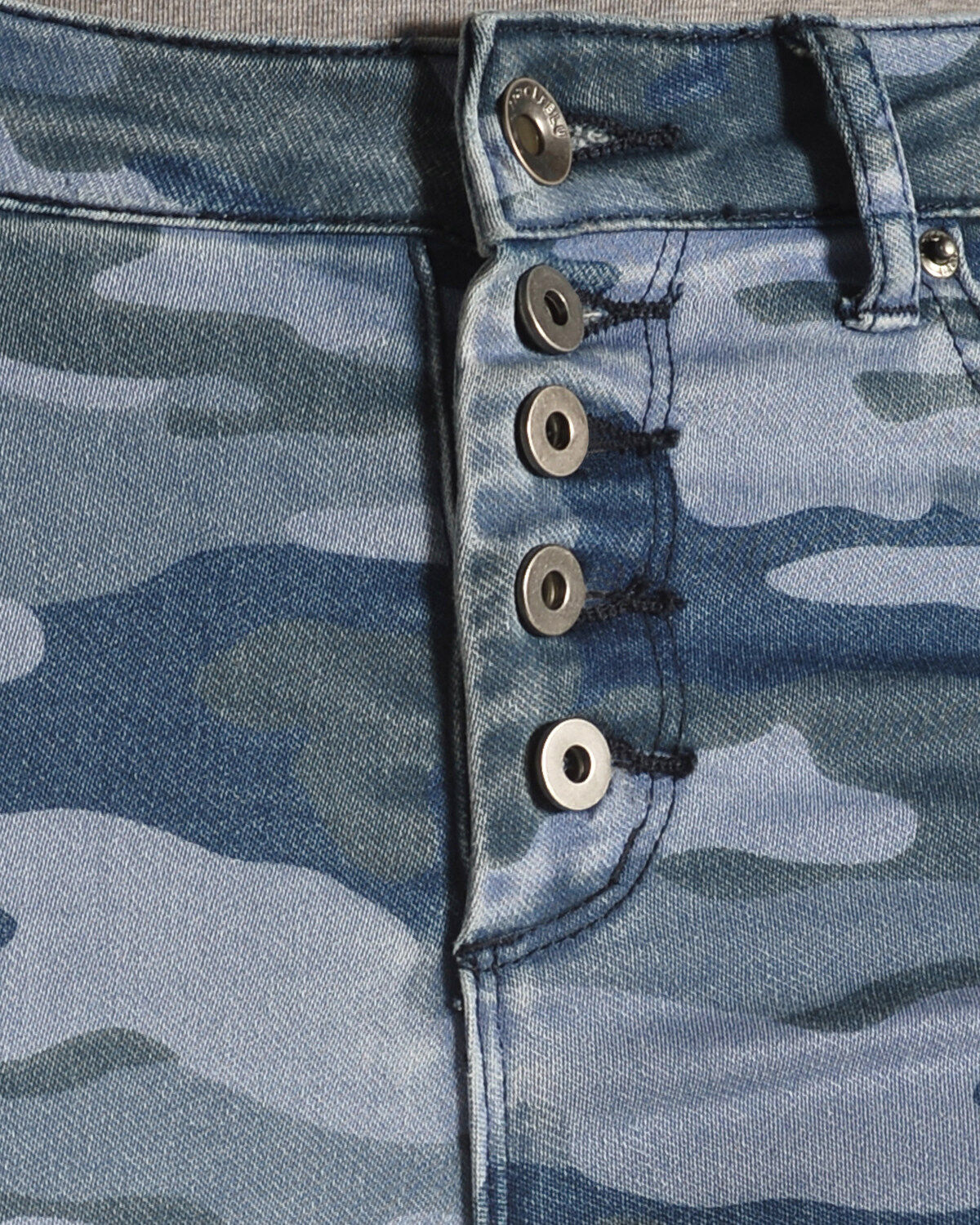 Image #5 - Tractr Women's High Rise Camo Skinny Jeans, Indigo, hi-res