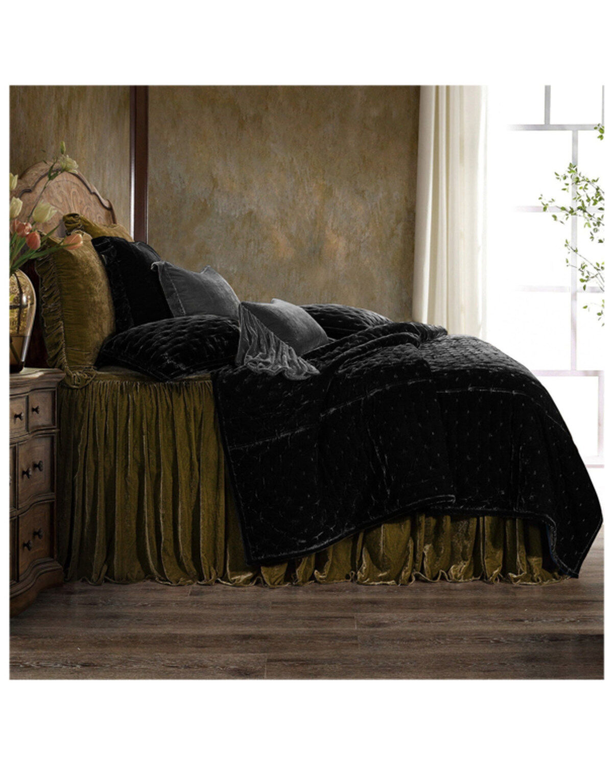 Image #1 - HiEnd Accents Green Stella Faux Silk & Velvet Queen 3-Piece Bedspread Set, Green, hi-res