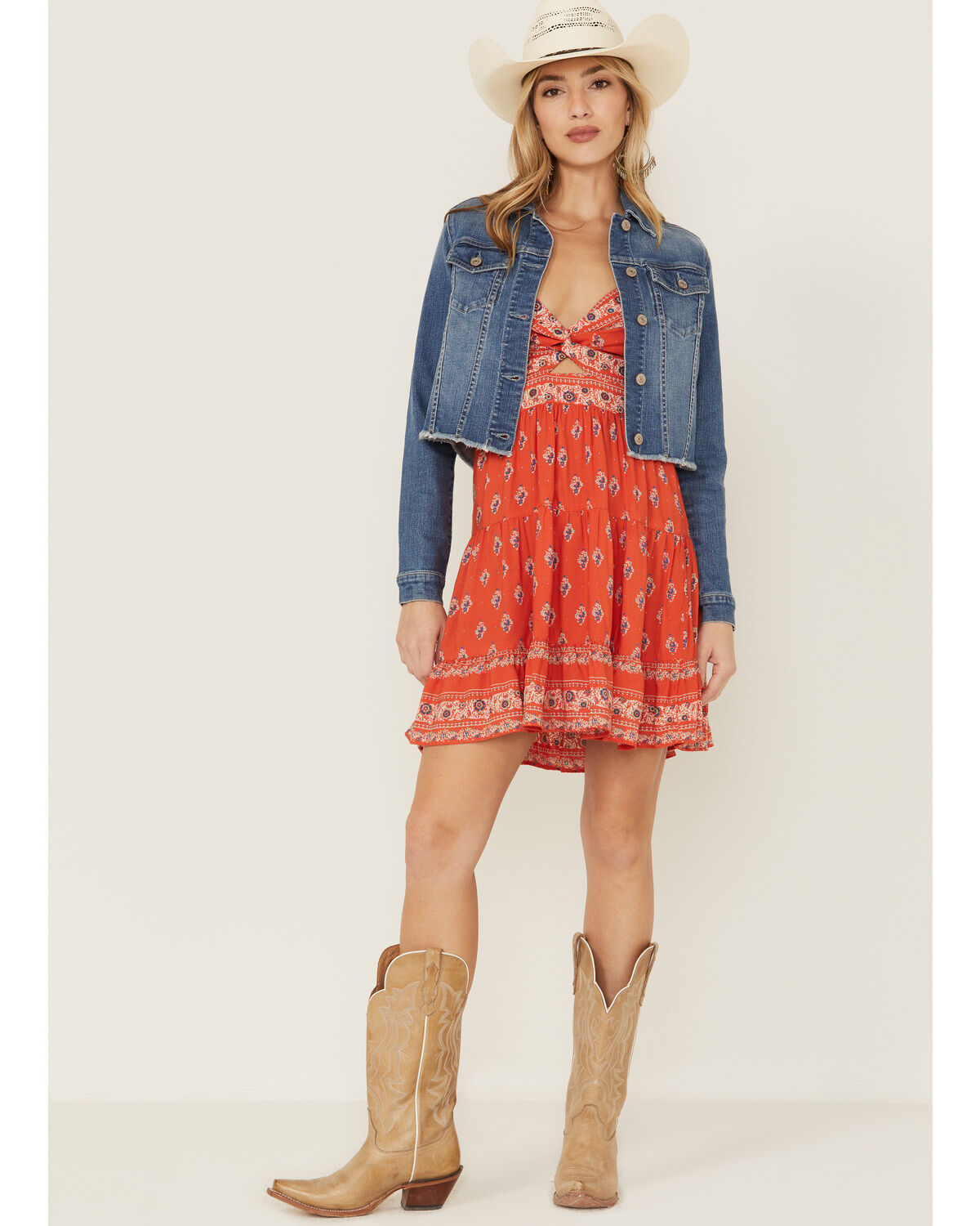 Image #4 - Shyanne Women's Light Denim Cropped Fray Jacket, Light Wash, hi-res