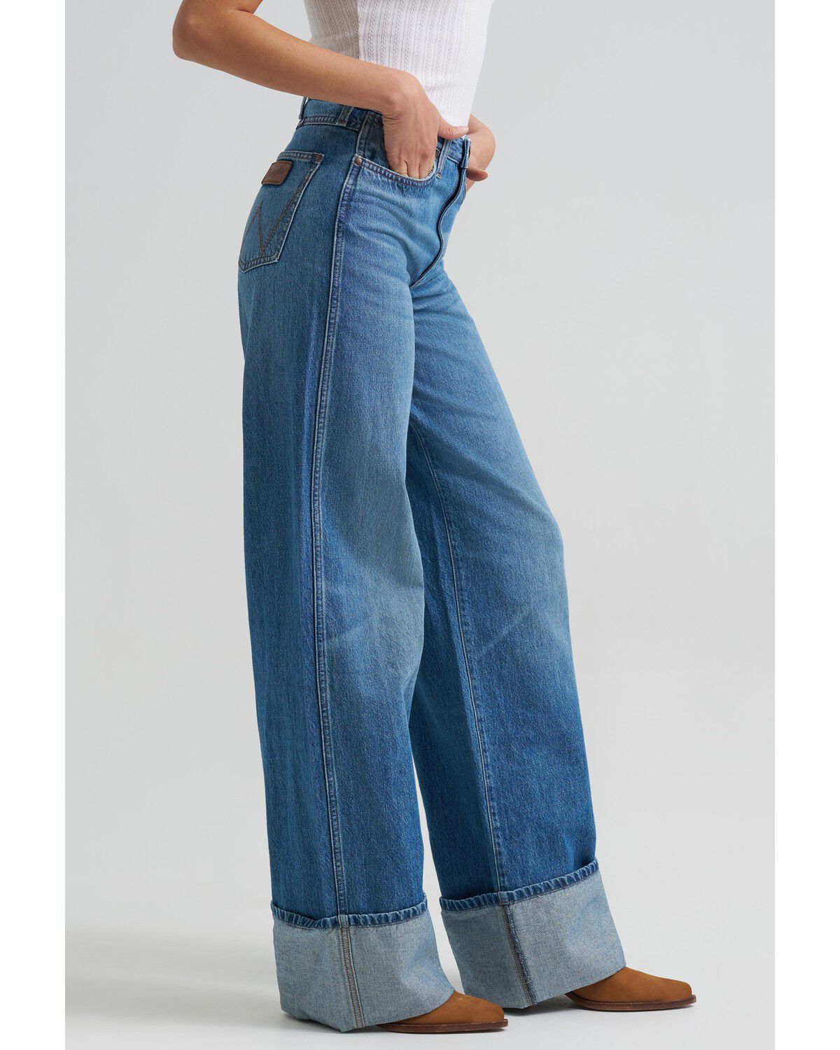 Image #2 - Wrangler Retro Women's Milena Medium Wash High Rise Wide Leg Denim Jeans, Medium Wash, hi-res