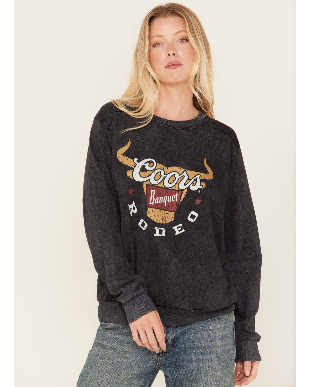 Coors Women's Banquet Logo Graphic Crewneck Sweatshirt, Black, hi-res