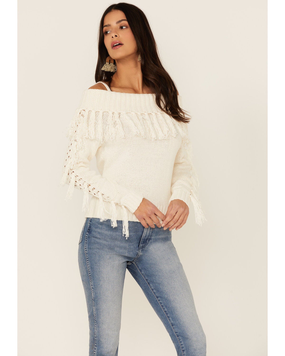 Shyanne Women's White Off-Shoulder 