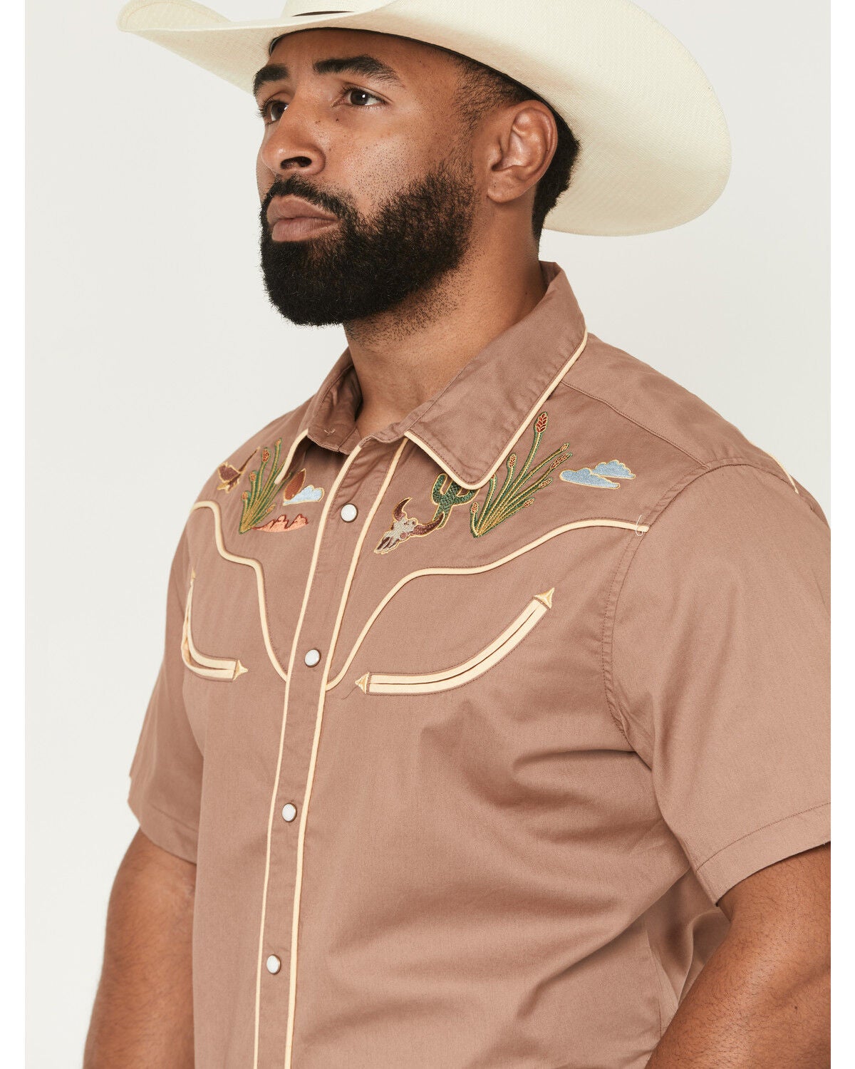 Image #2 - Sendero Provisions Men's Prescott Embroidered Short Sleeve Snap Western Shirt, Tan, hi-res