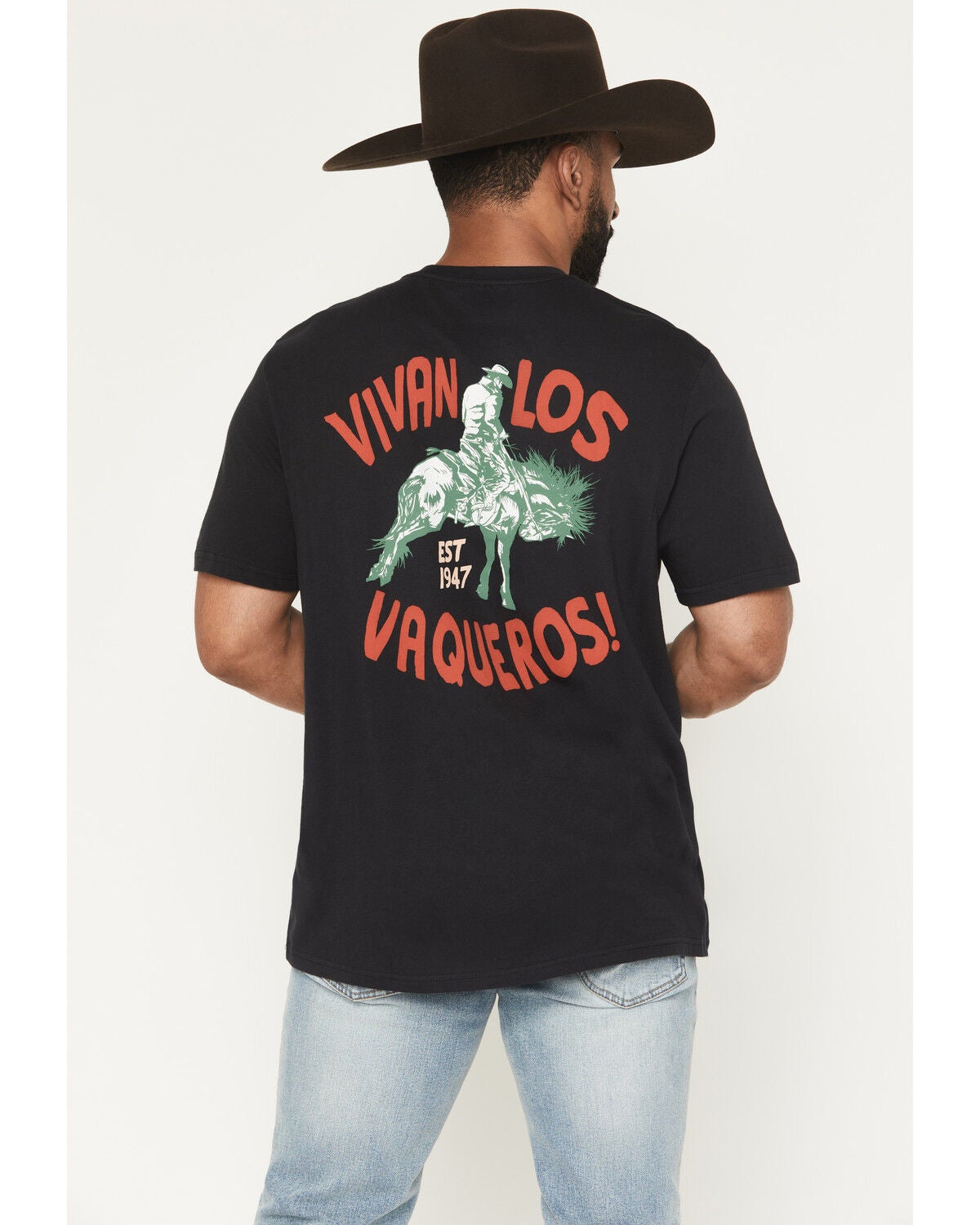 Wrangler Men's Vivan Los Vaqueros Short Sleeve Graphic T-Shirt, Black, hi-res