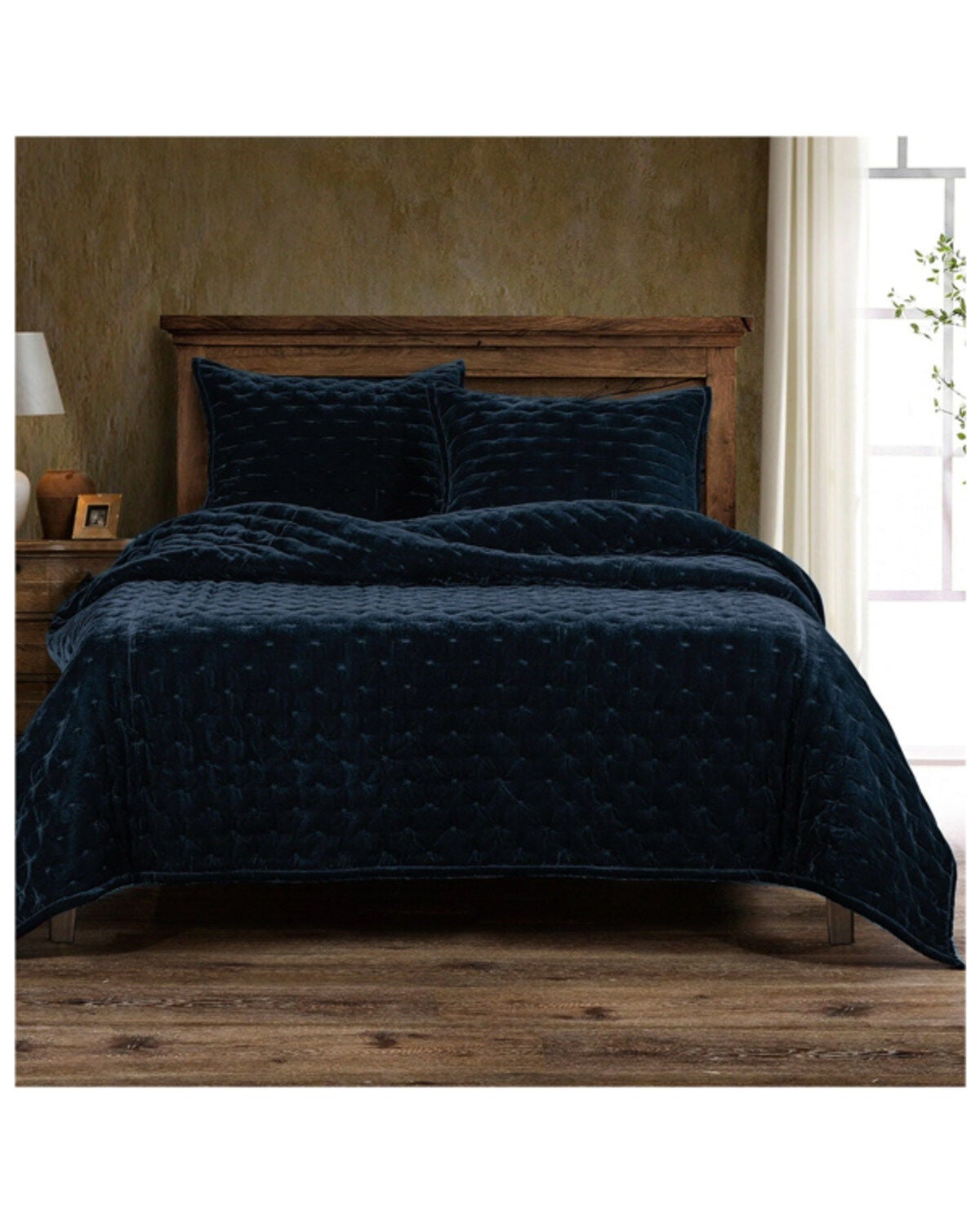 HiEnd Accents Midnight Blue Stella Faux Silk Velvet 3-Piece King Quilt Set, Blue, hi-res