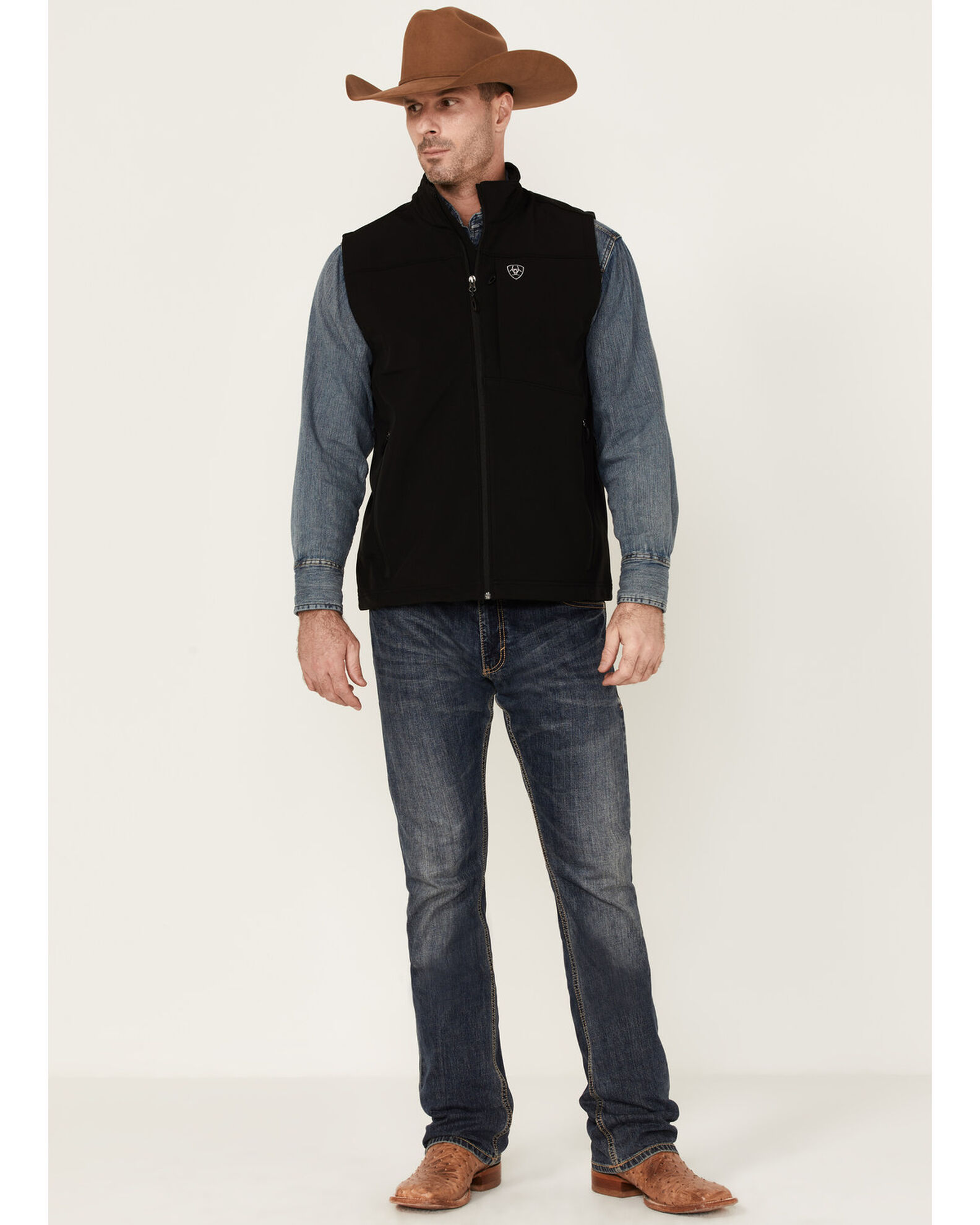 Ariat men's black vernon softshell logo vest sale